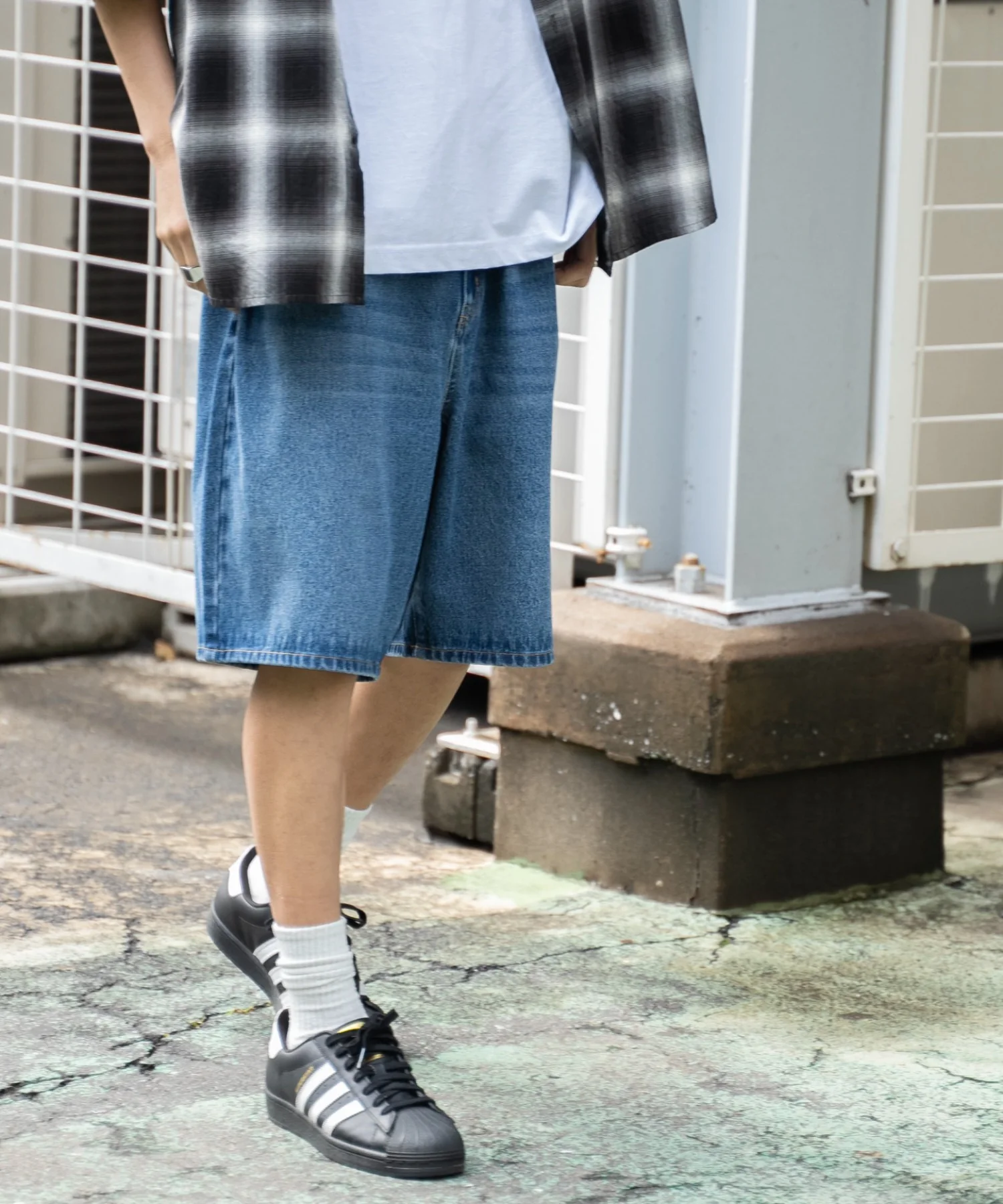 デニムバギーショーツ - Image 16