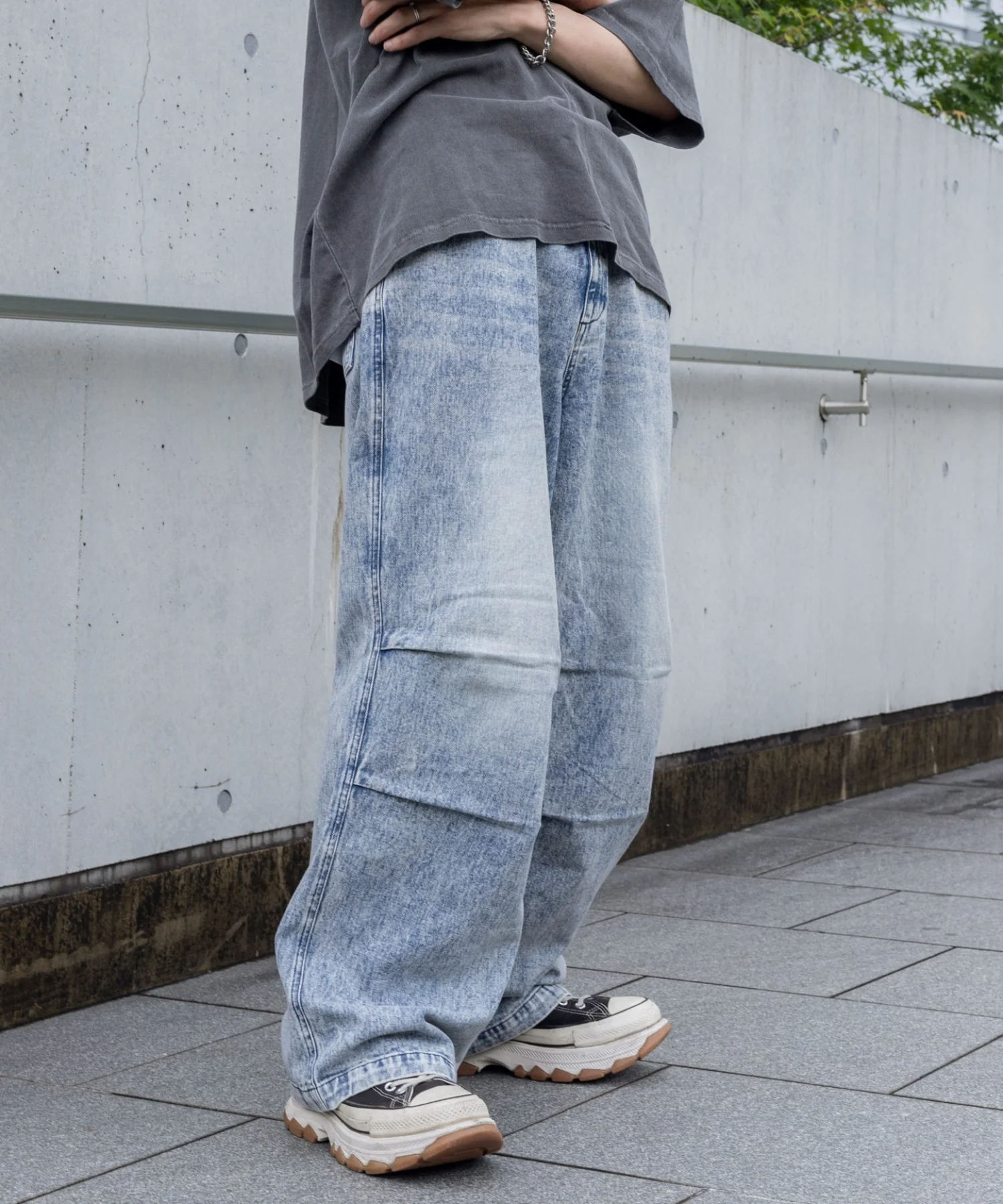 デニムパラシュートパンツ - Image 11