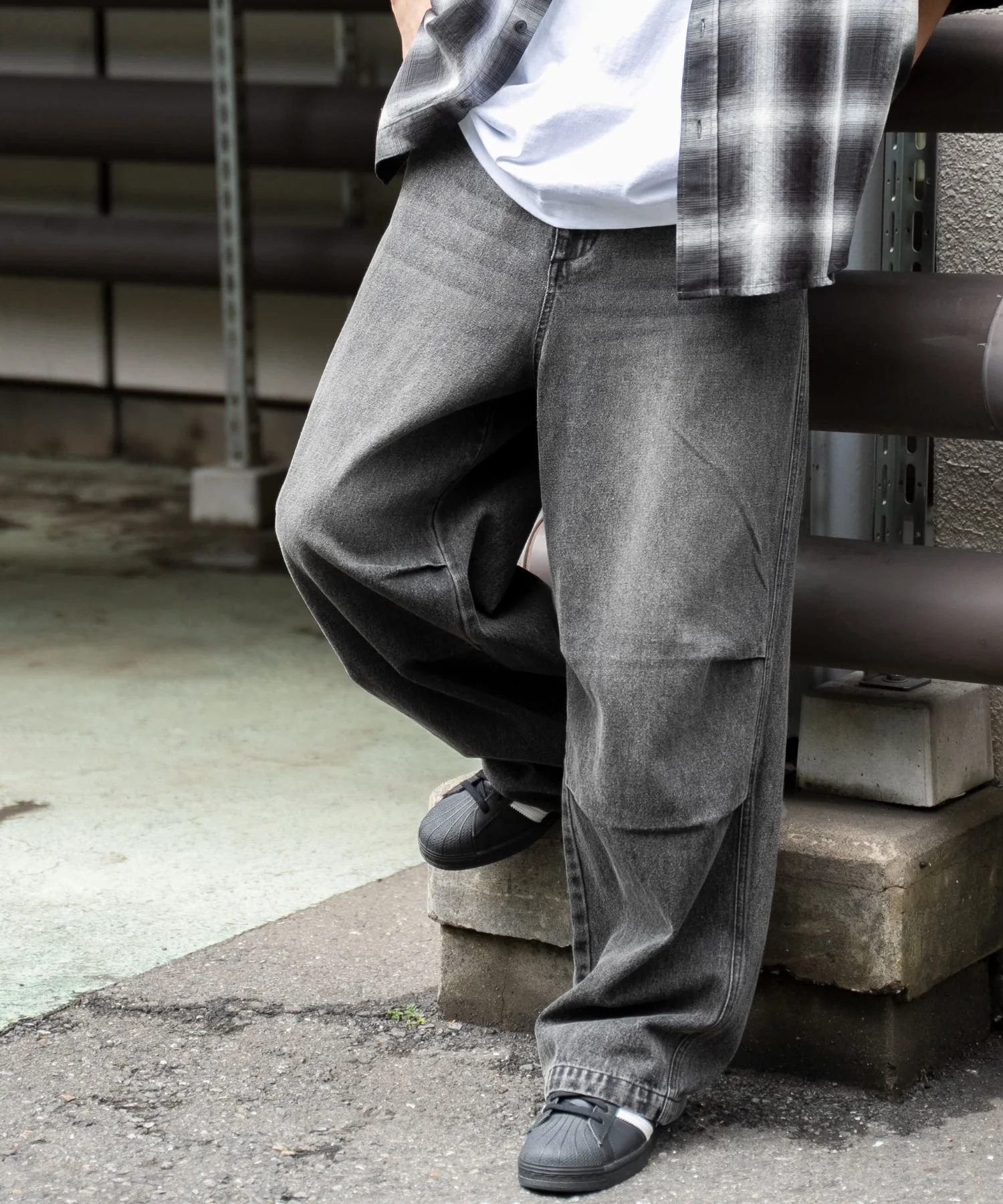 デニムパラシュートパンツ - Image 17