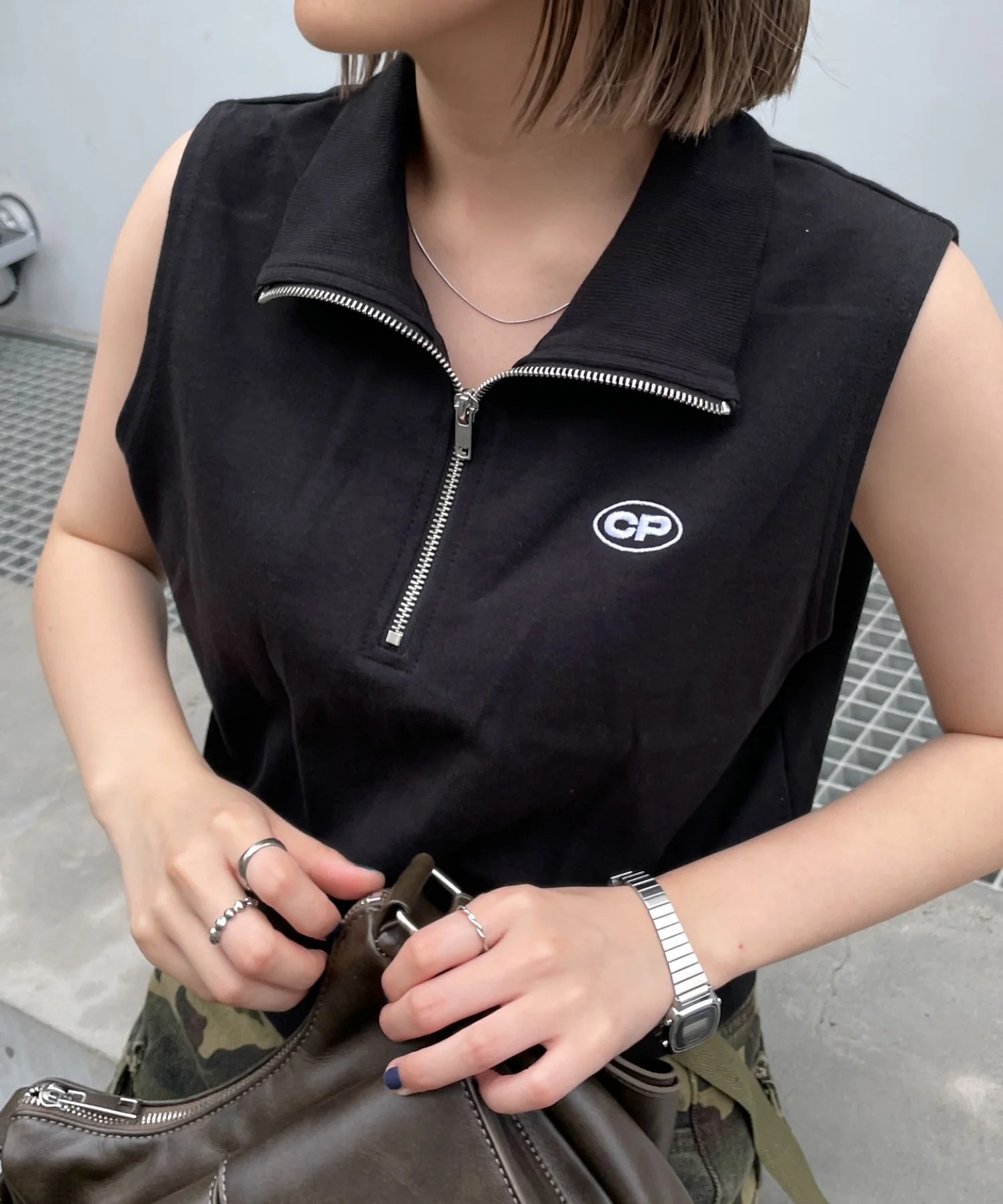 ハーフZIPノースリーブトップス - Image 14