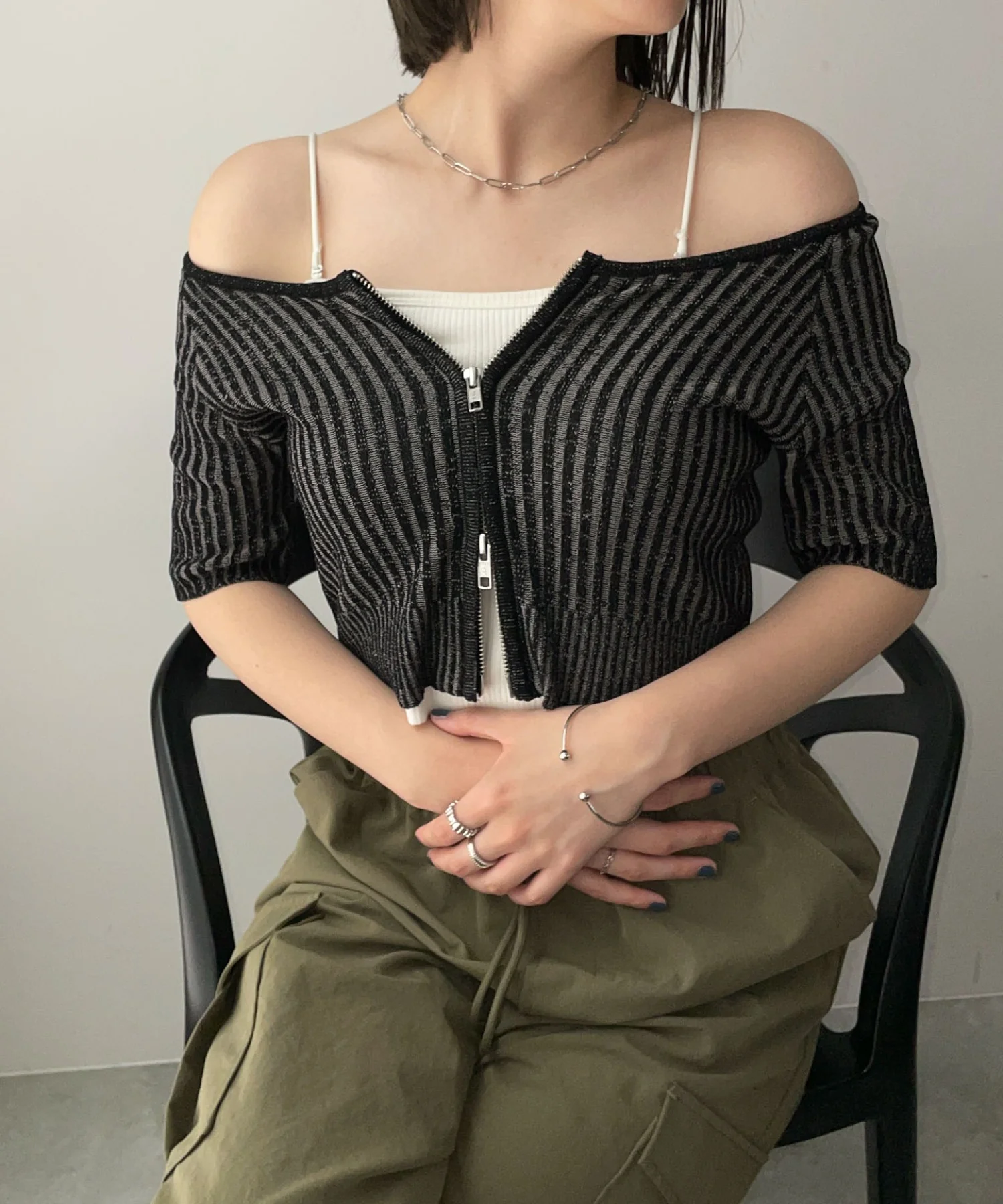 ダブルジップオフショルニットトップス - Image 16