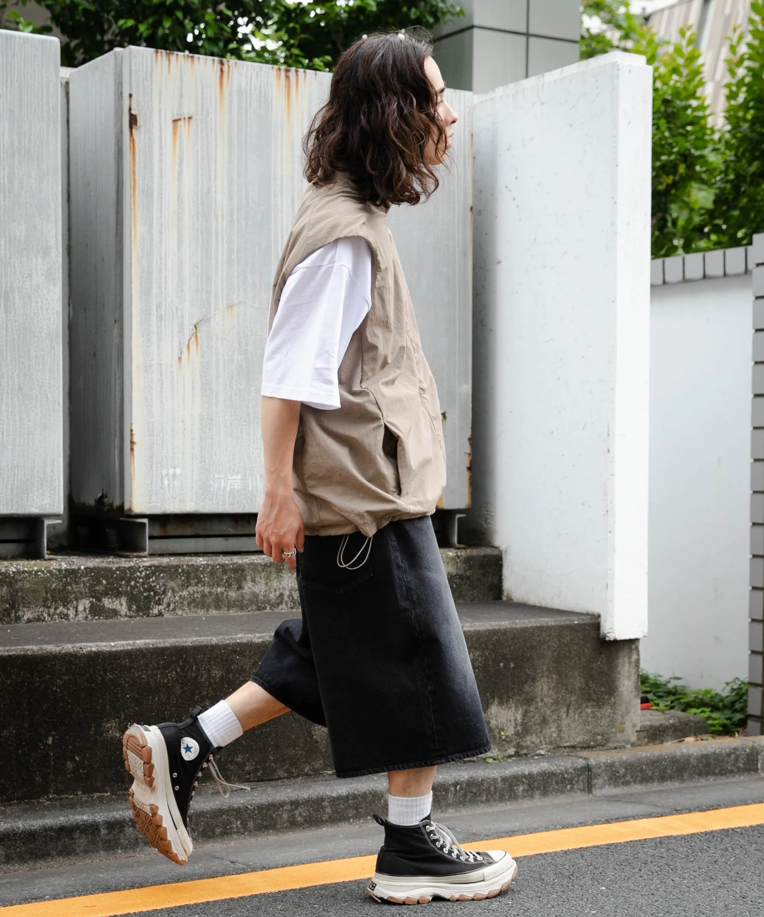 SUPERBAGGYDENIMSHORTS - Image 4