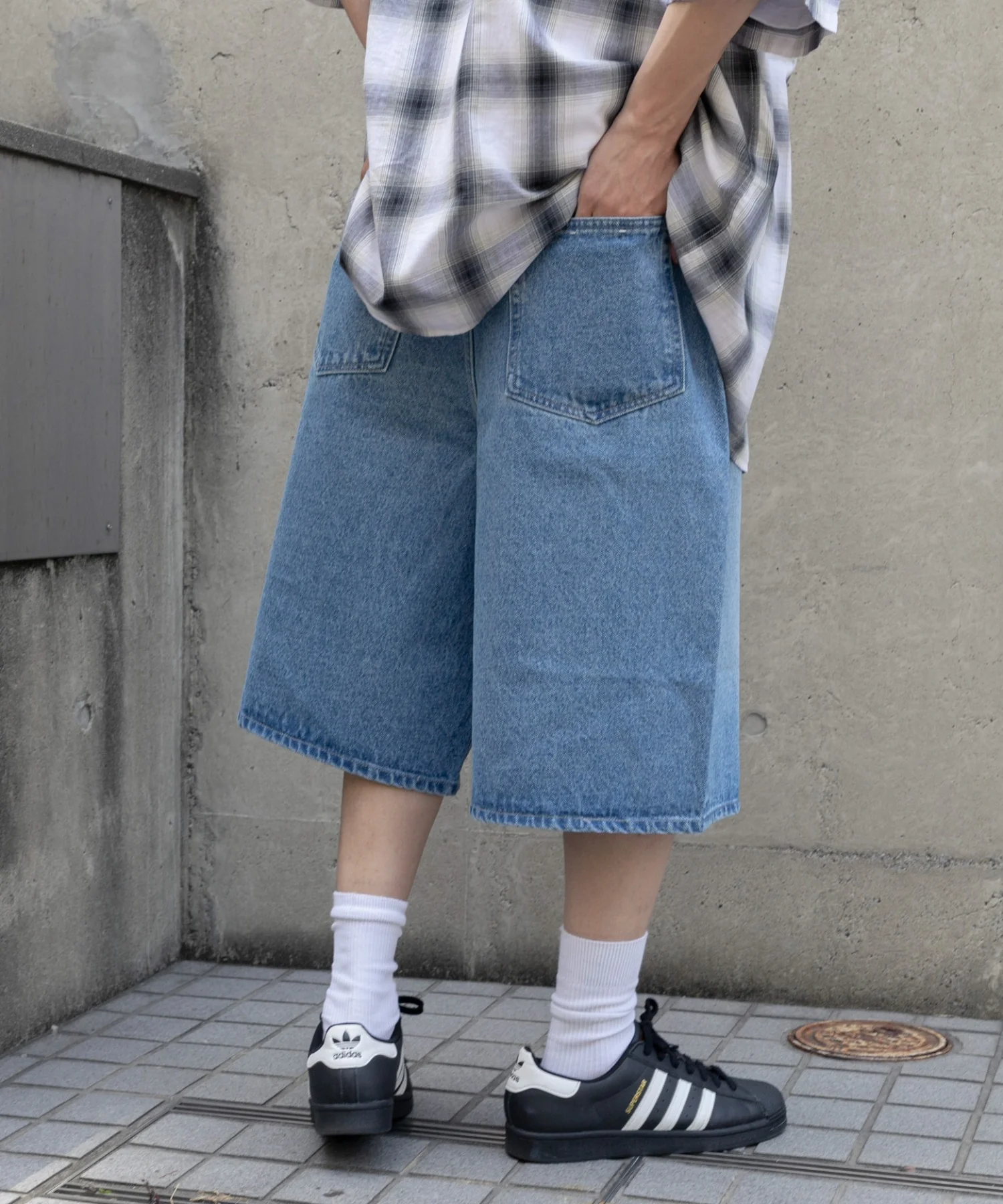 SUPERBAGGYDENIMSHORTS - Image 8