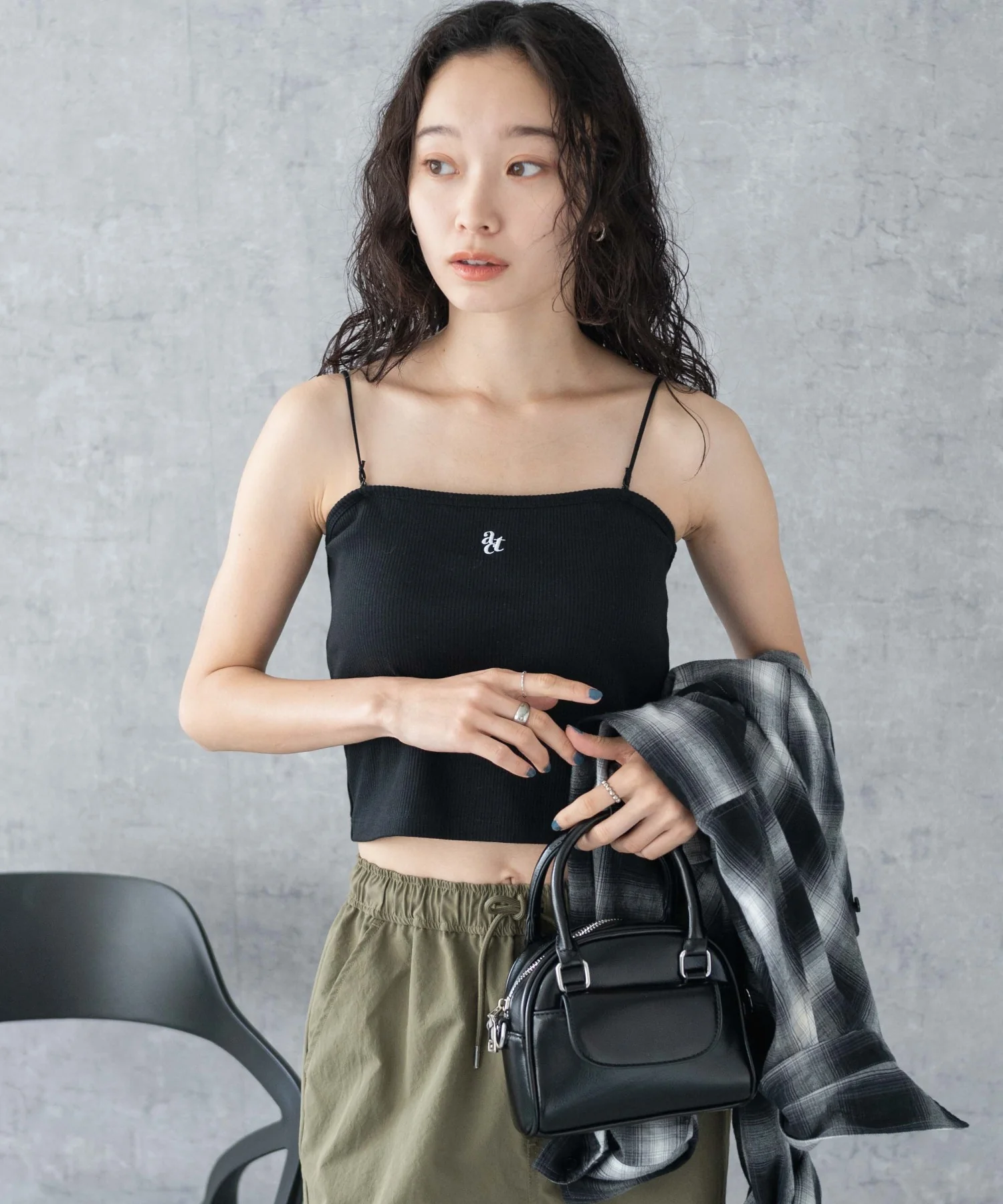 なちゅ盛れショートワンポイントキャミ - Image 17