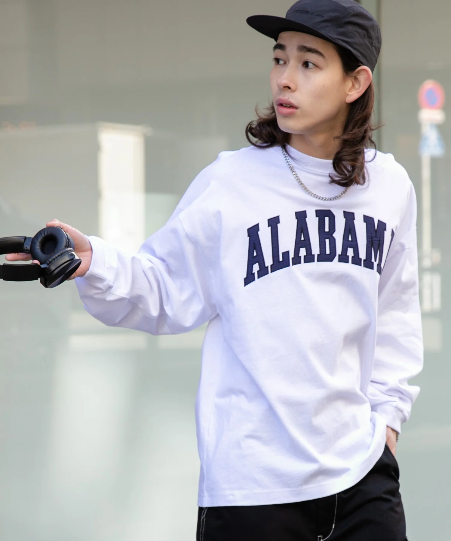 アクセ付きグラフィックロンT - Image 18