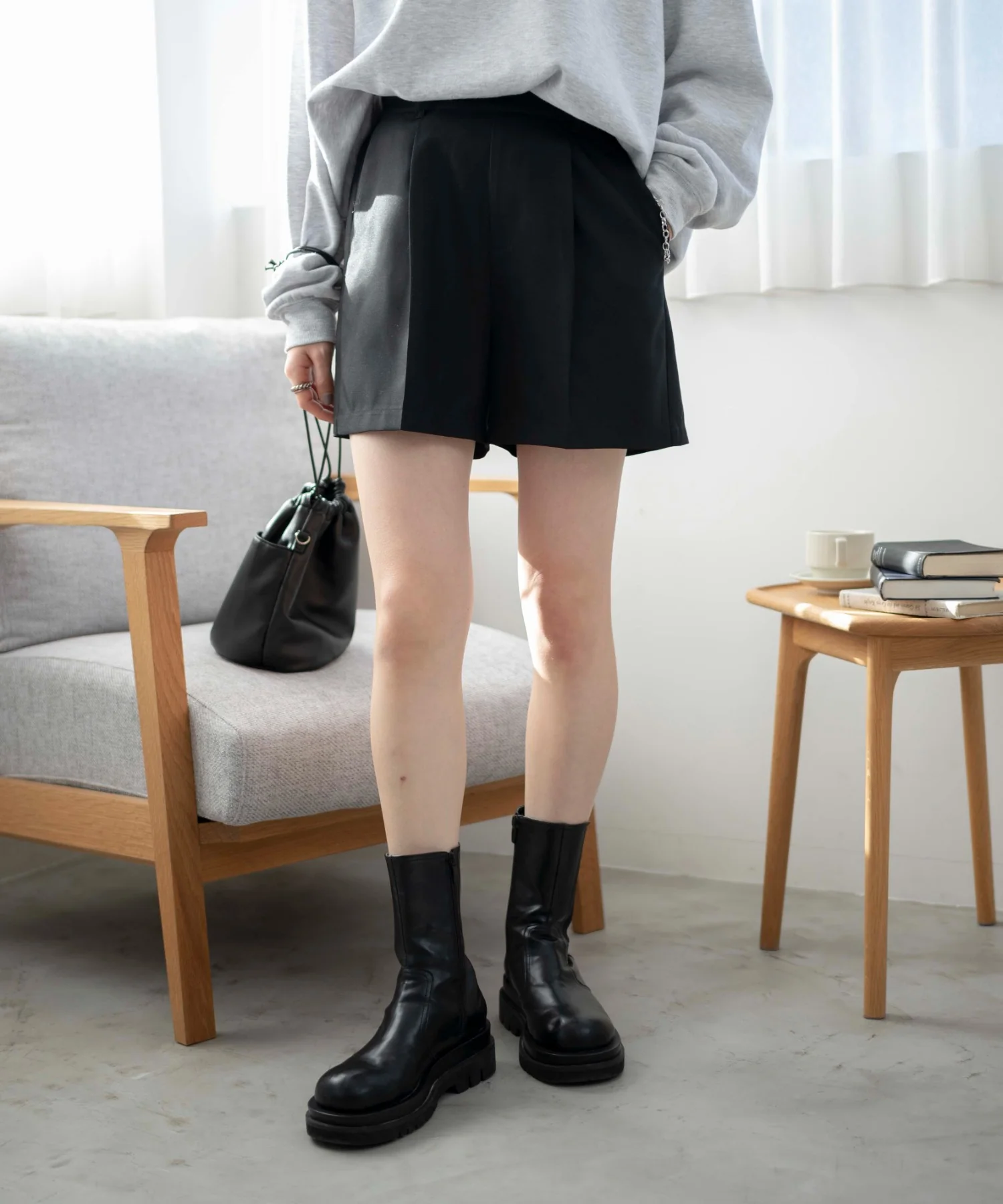 タックショートパンツ - Image 12