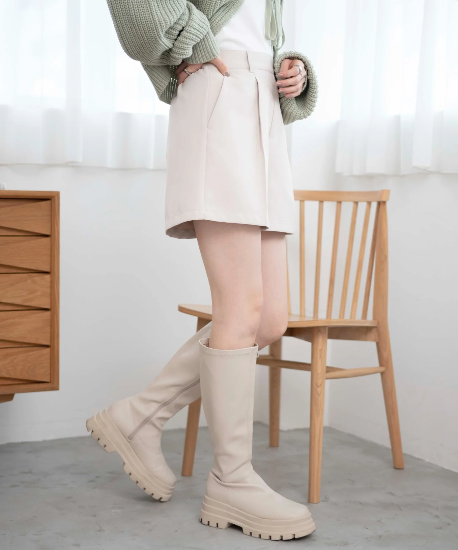 タックショートパンツ - Image 17
