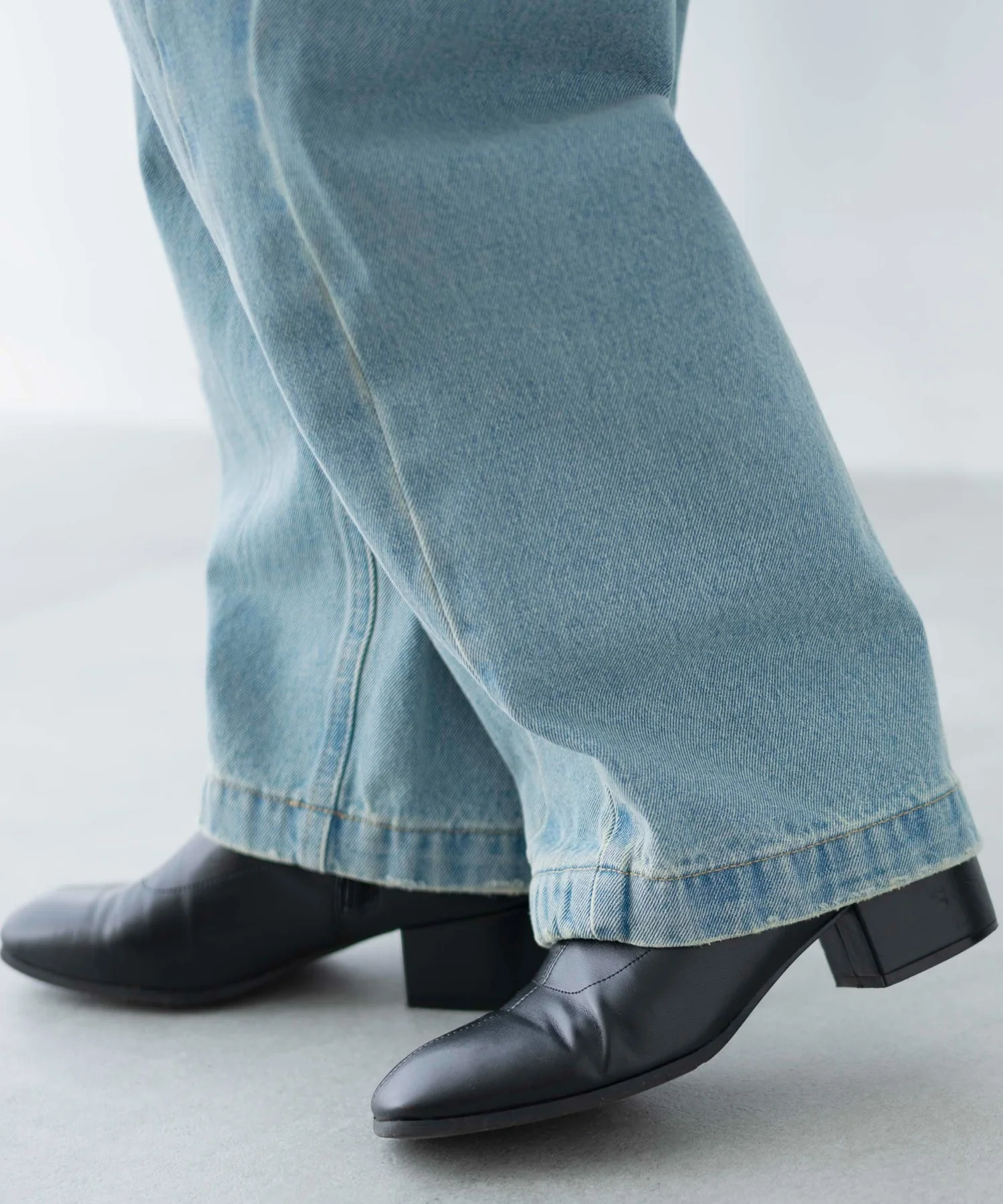 カーブデニムパンツ - Image 10