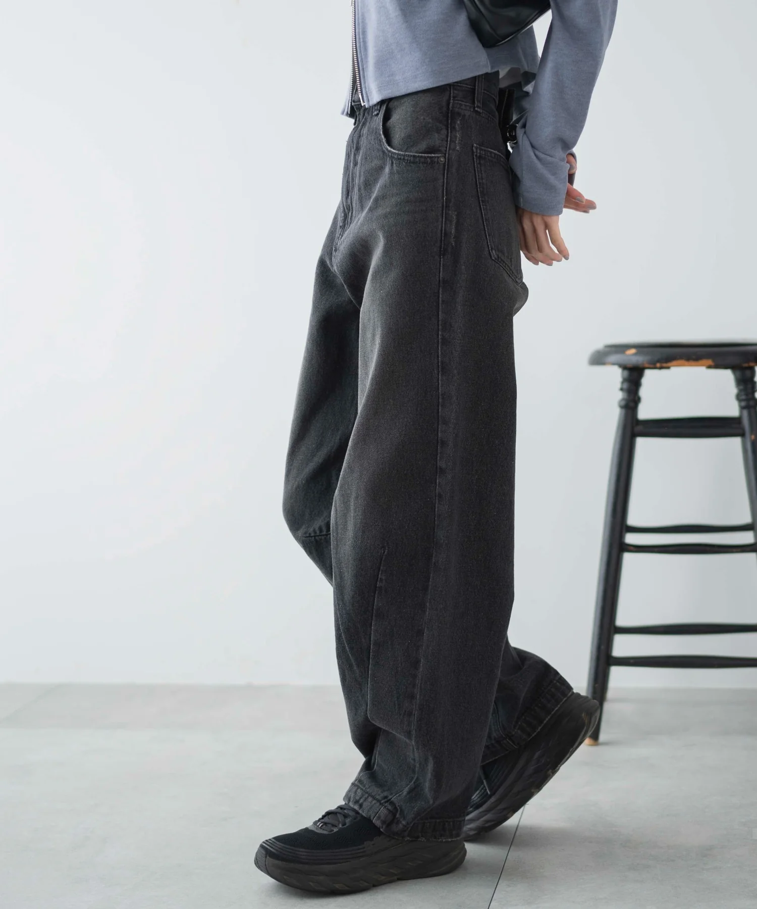 カーブデニムパンツ - Image 12