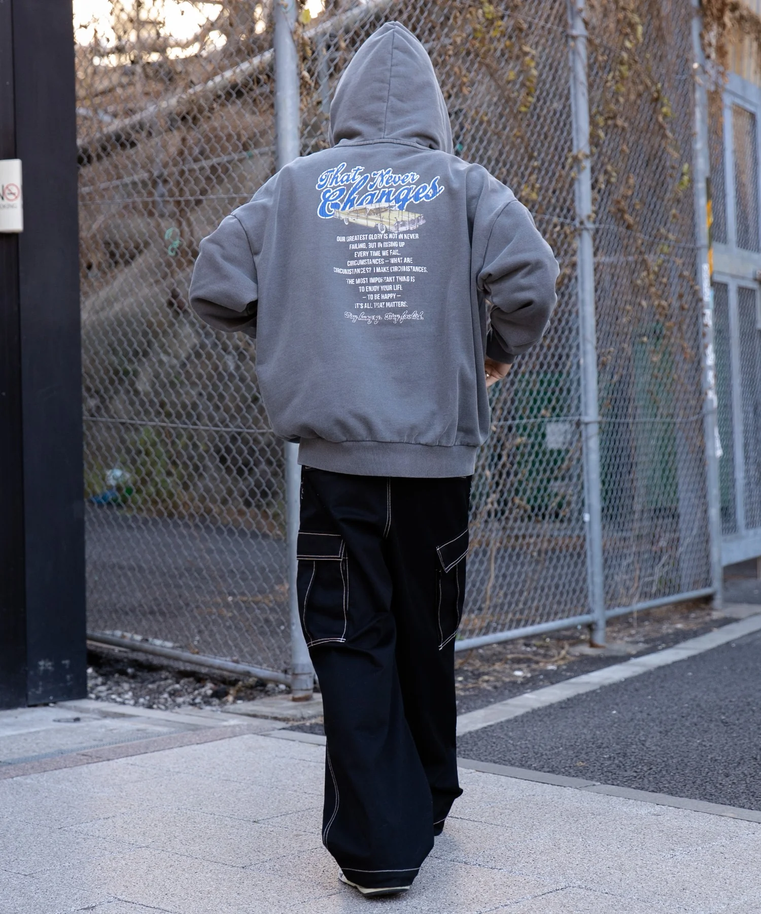 ピグメントグラフィックプルパーカー - Image 33