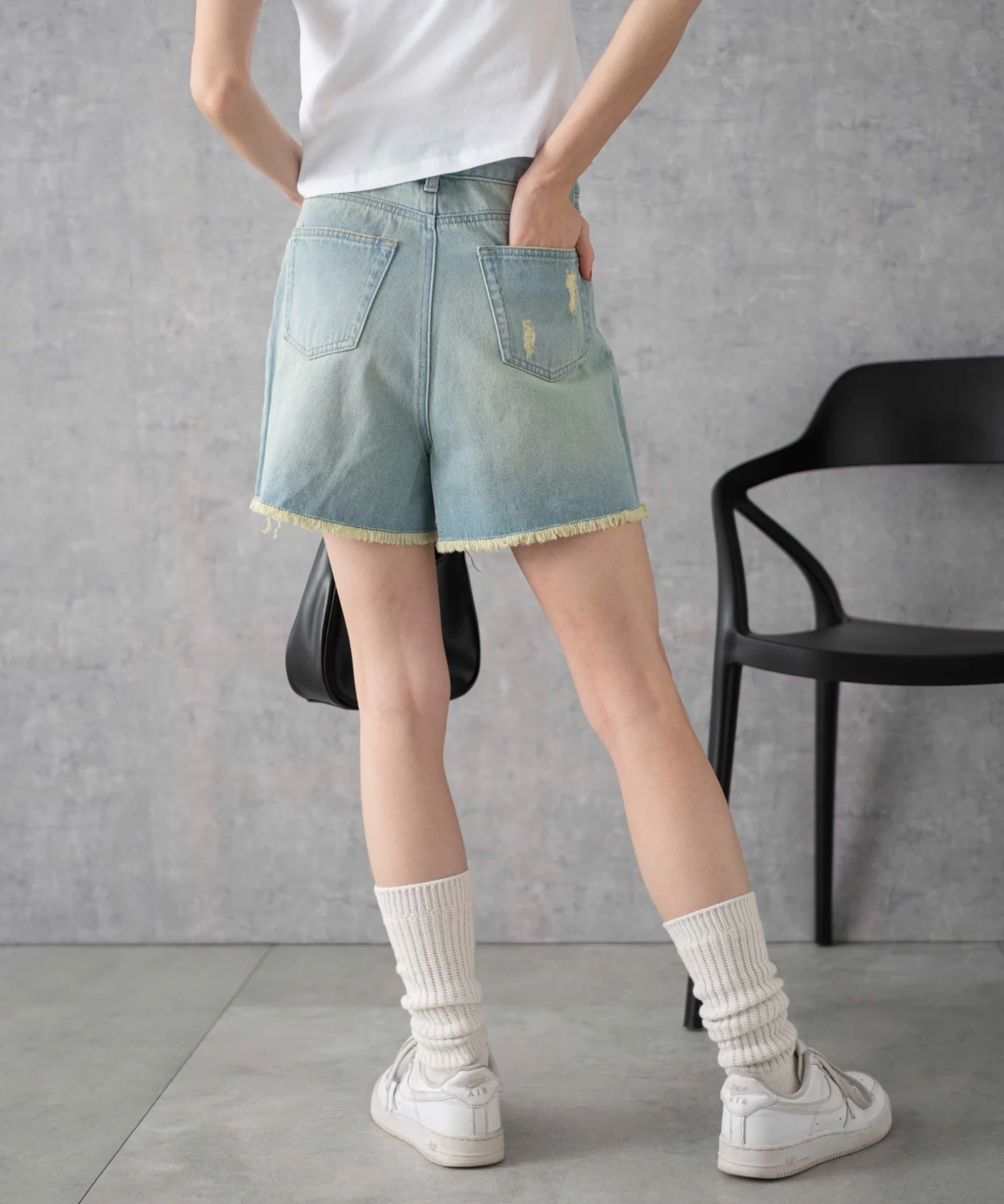 ダメージデニムショートパンツ - Image 10