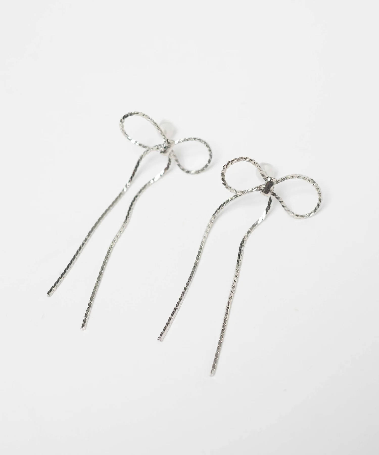 Lチェーンリボンピアス - Image 4
