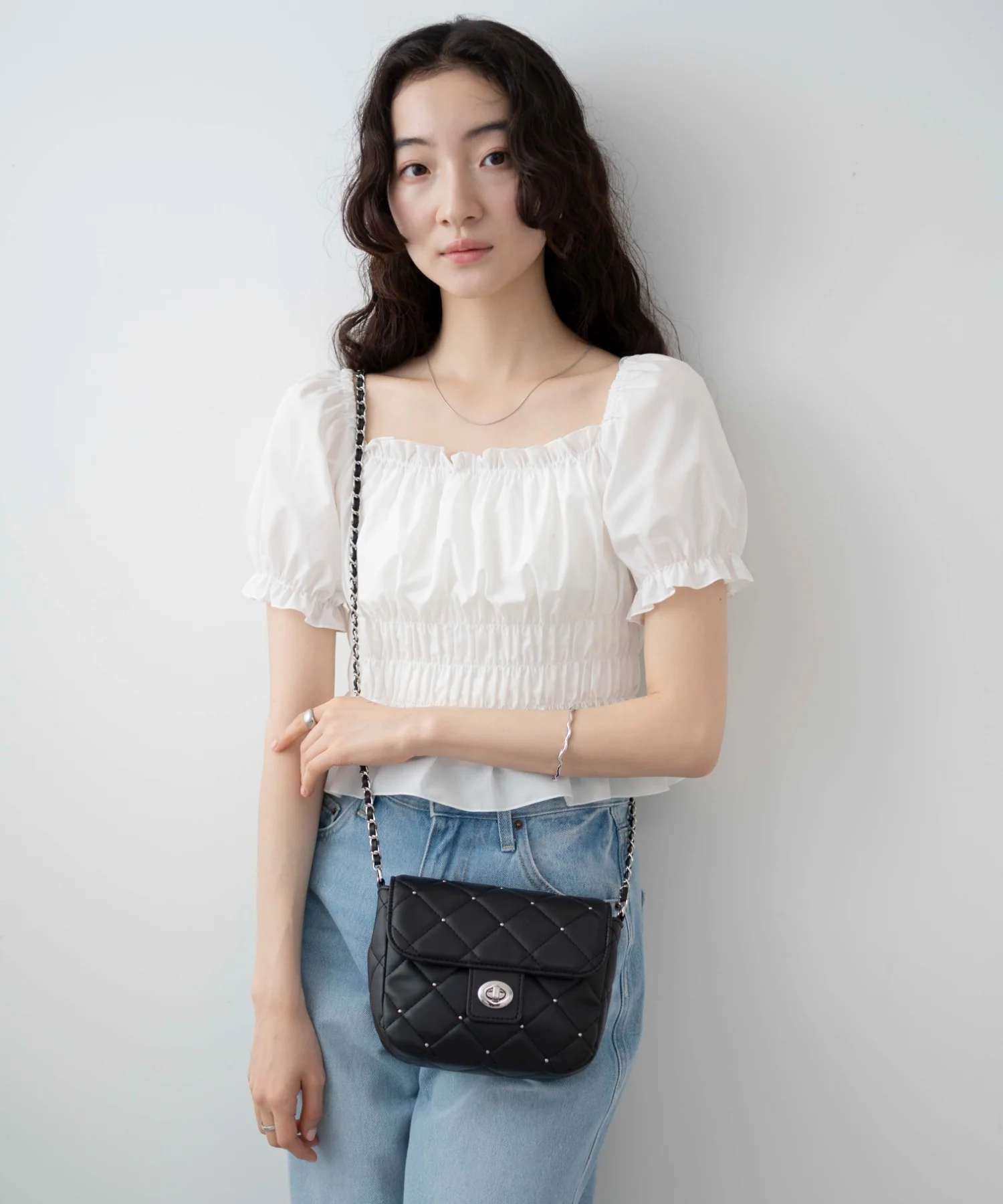 スタッズ付きキルティングショルダー - Image 4