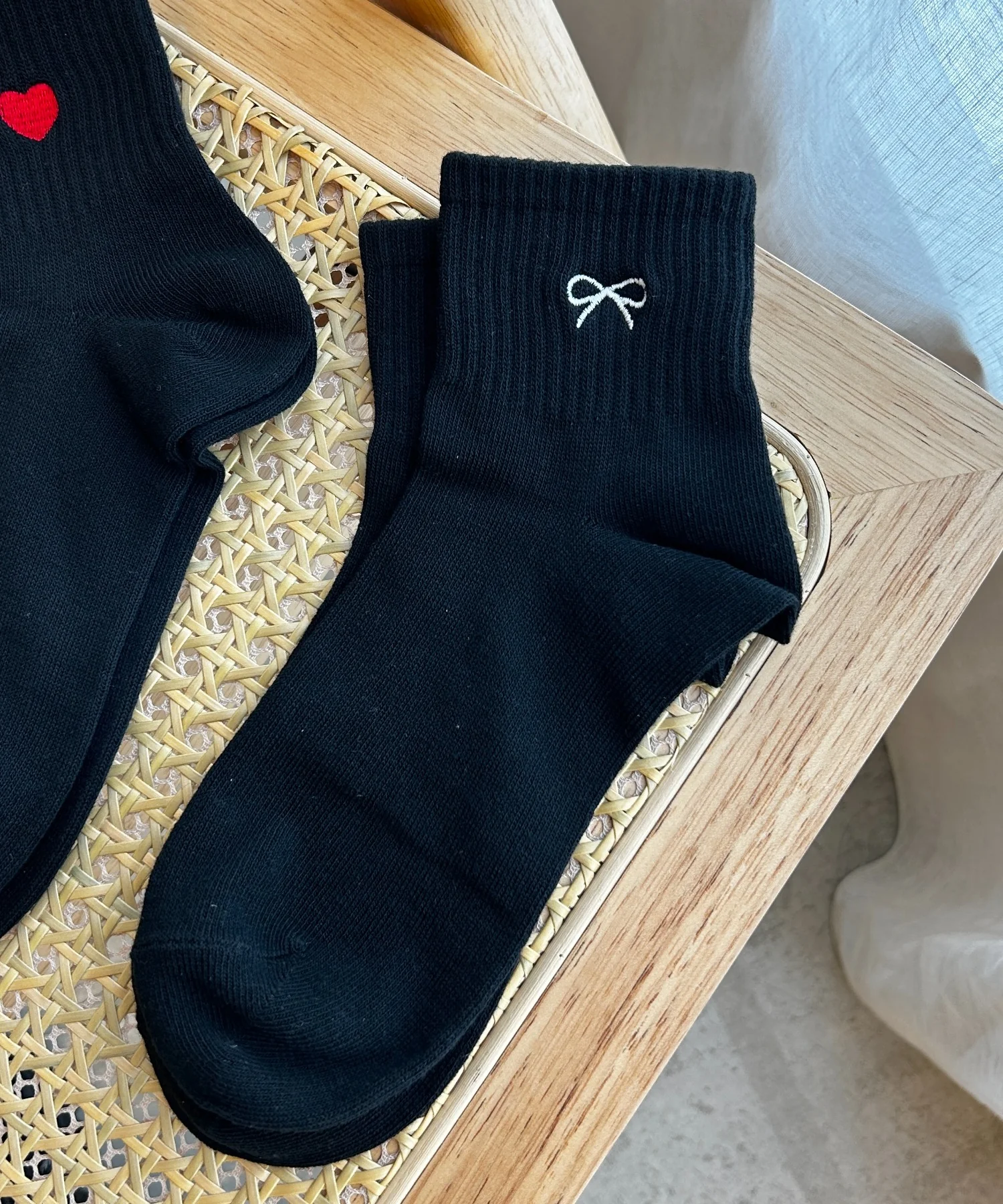 モチーフ刺繍アンクル底パイルソックス(23-25cm) - Image 2