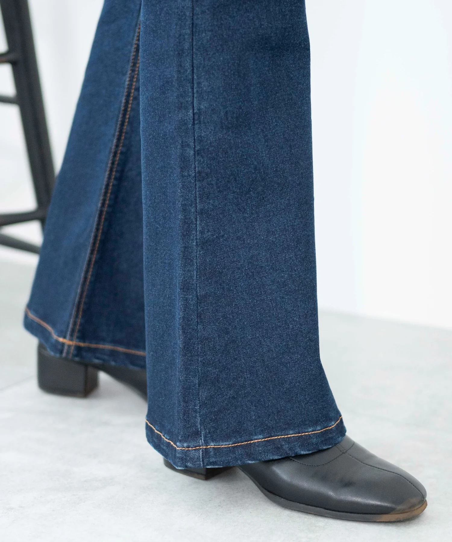 ハイウエストストレッチフレアデニムパンツ - Image 14