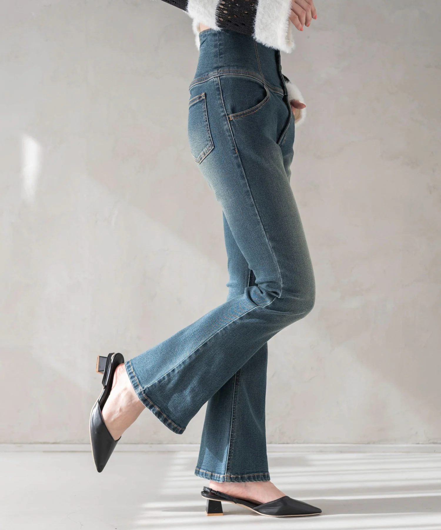 ハイウエストストレッチフレアデニムパンツ - Image 18