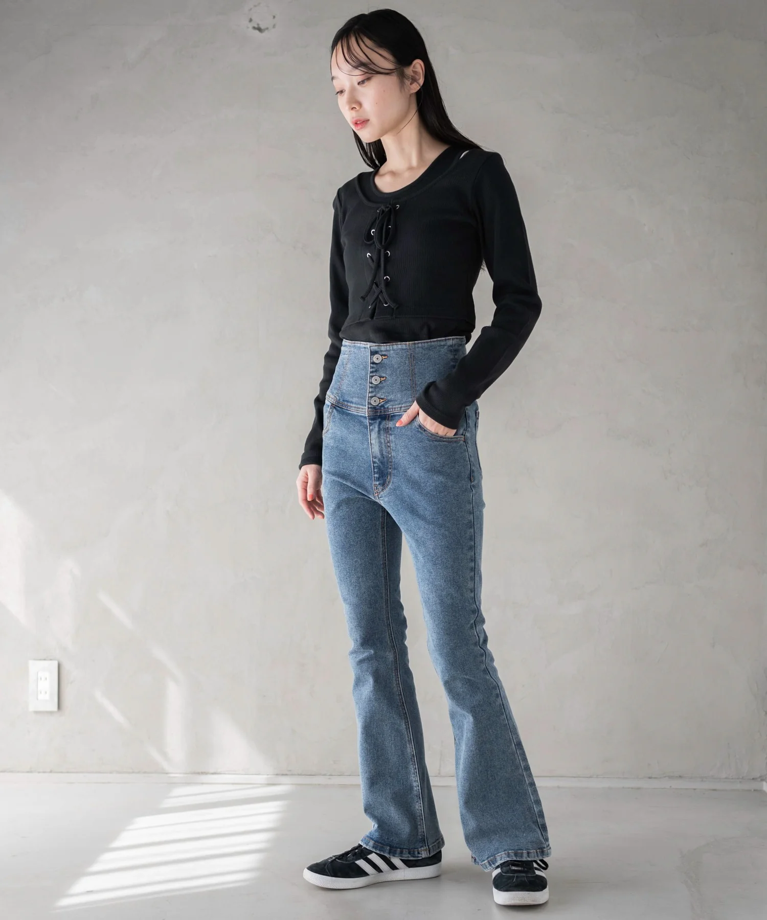 ハイウエストストレッチフレアデニムパンツ - Image 20
