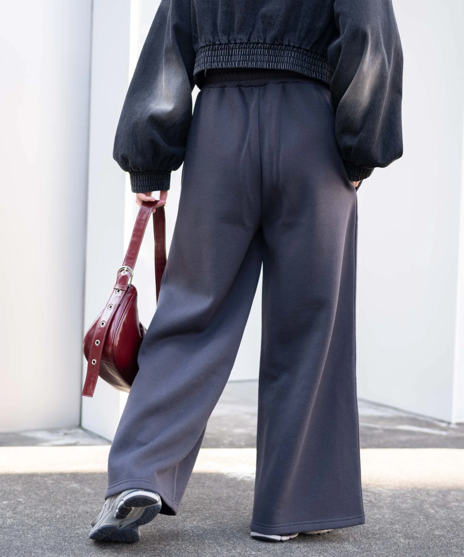 グラフィック刺繍裏起毛ワイドSWTパンツ - Image 14