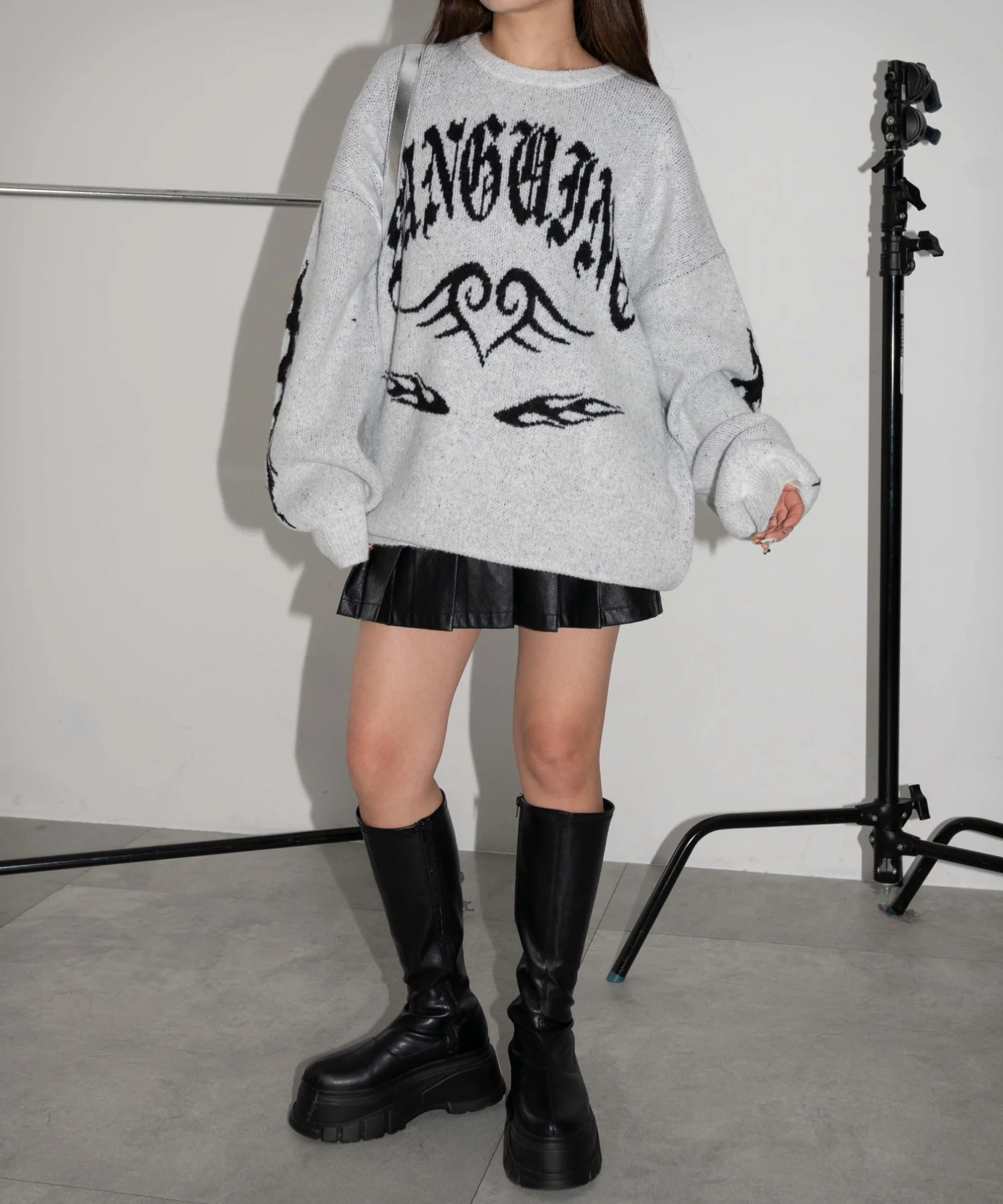 モチーフグラフィックフラッフィーニットプルオーバー - Image 7