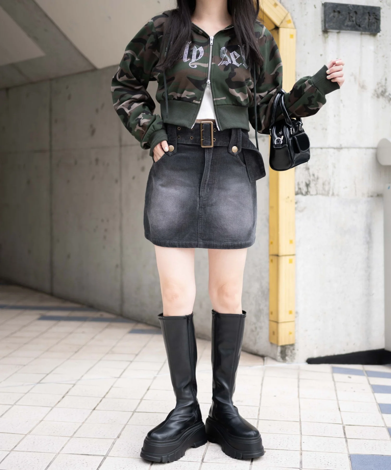 ヴィンテージウォッシュコーデュロイミニスカート - Image 13