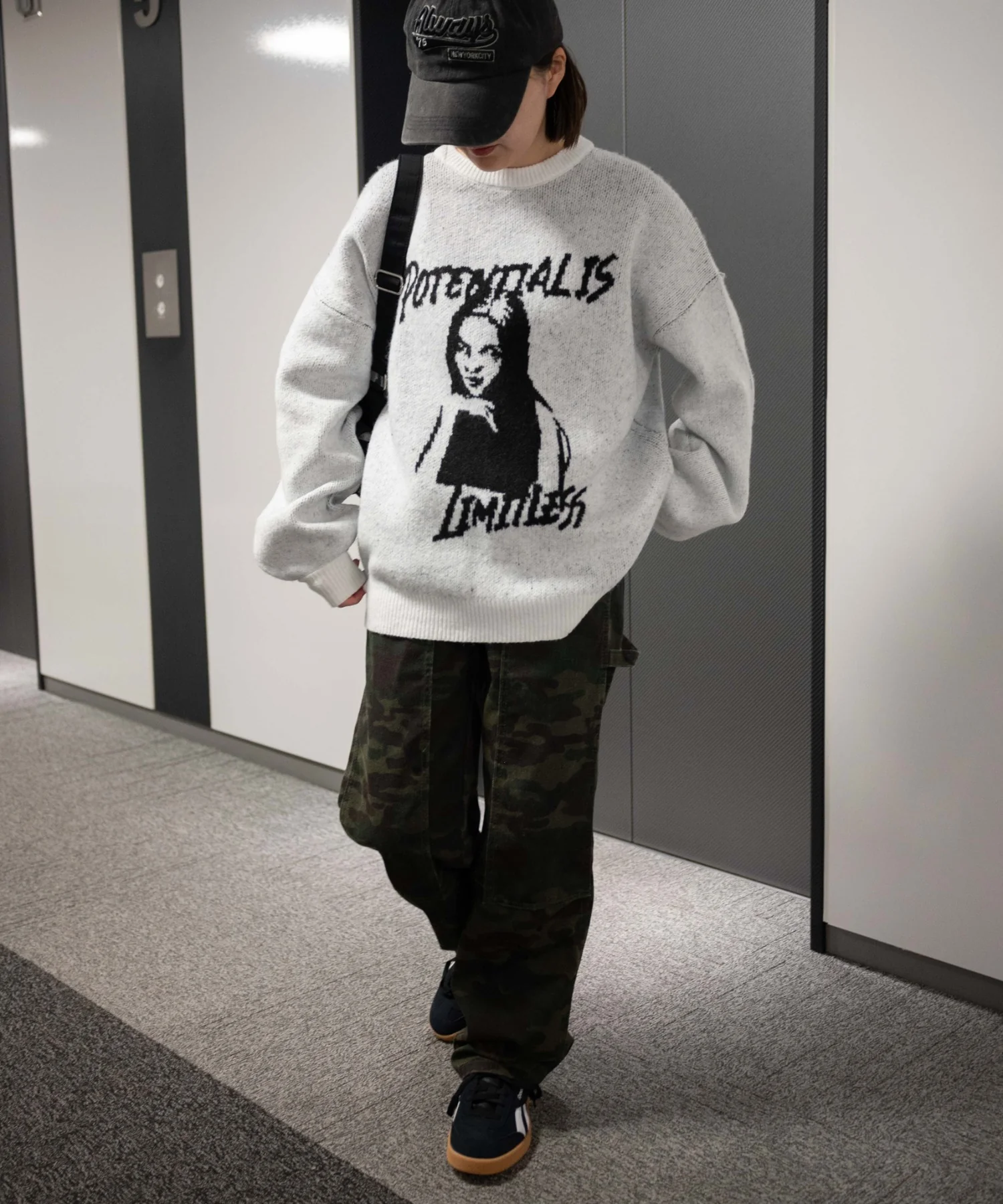 フラッフィーグラフィックBIGニットプルオーバー - Image 26