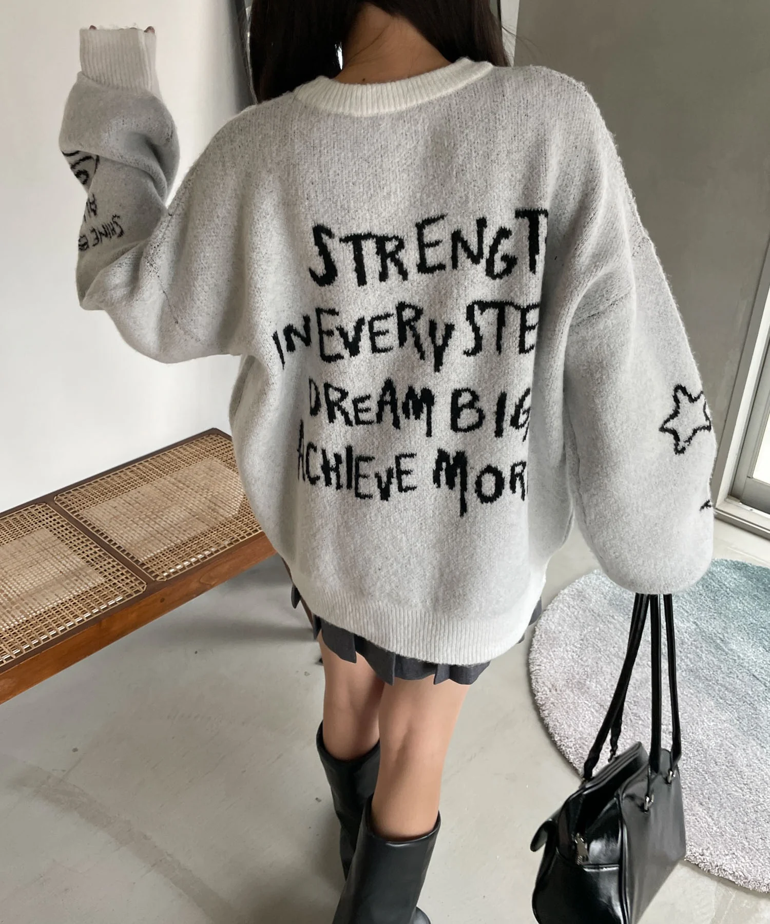 フラッフィーグラフィックBIGニットプルオーバー - Image 44