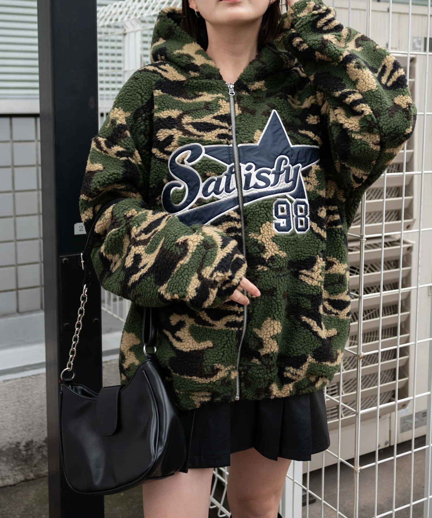 迷彩ロゴボアパーカー - Image 3