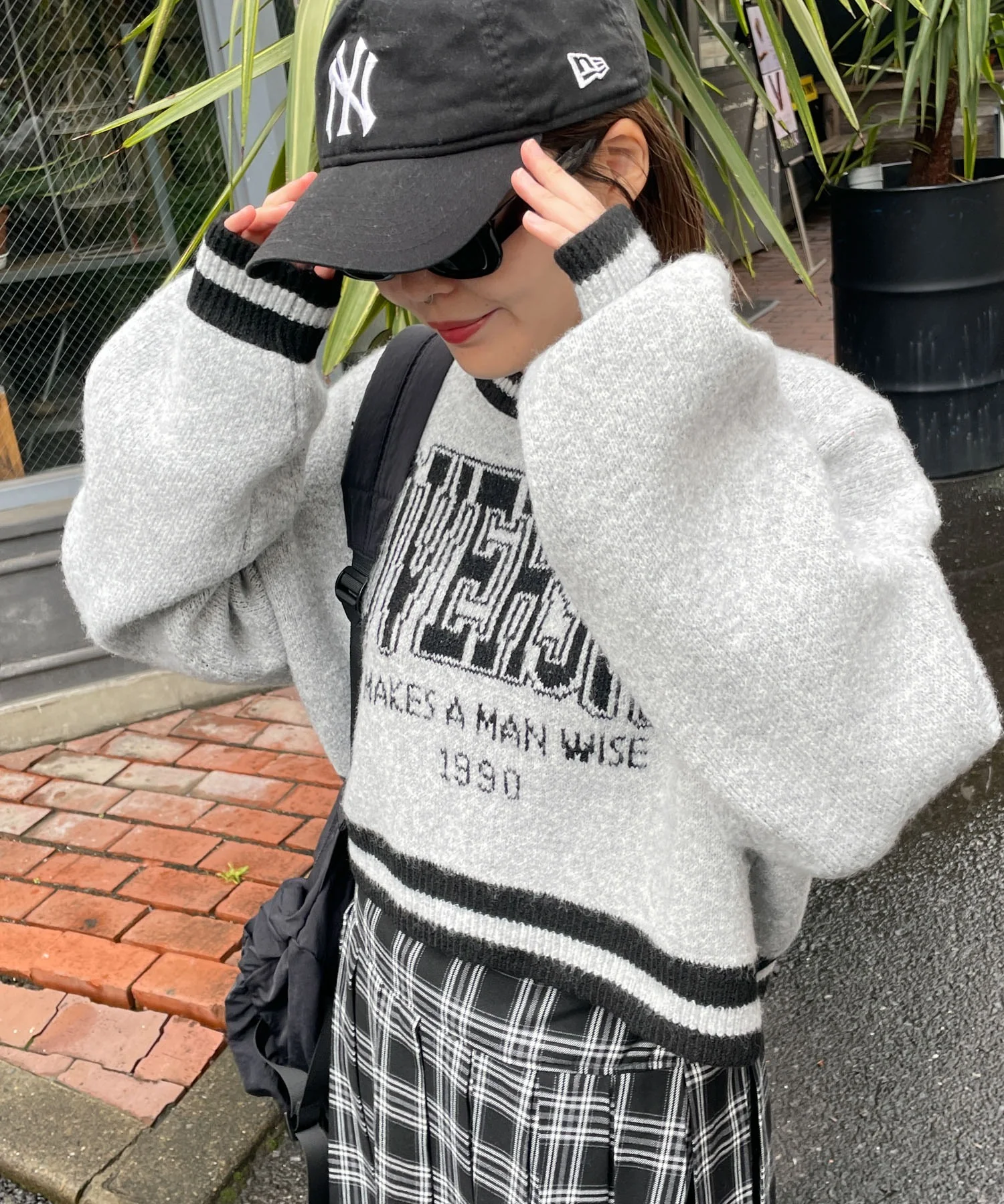 ラインリブフラッフィーショートニット - Image 15