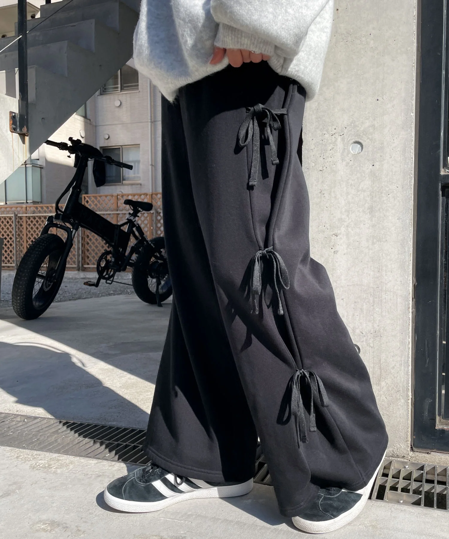 裏起毛サイドリボンスウェットパンツ - Image 11