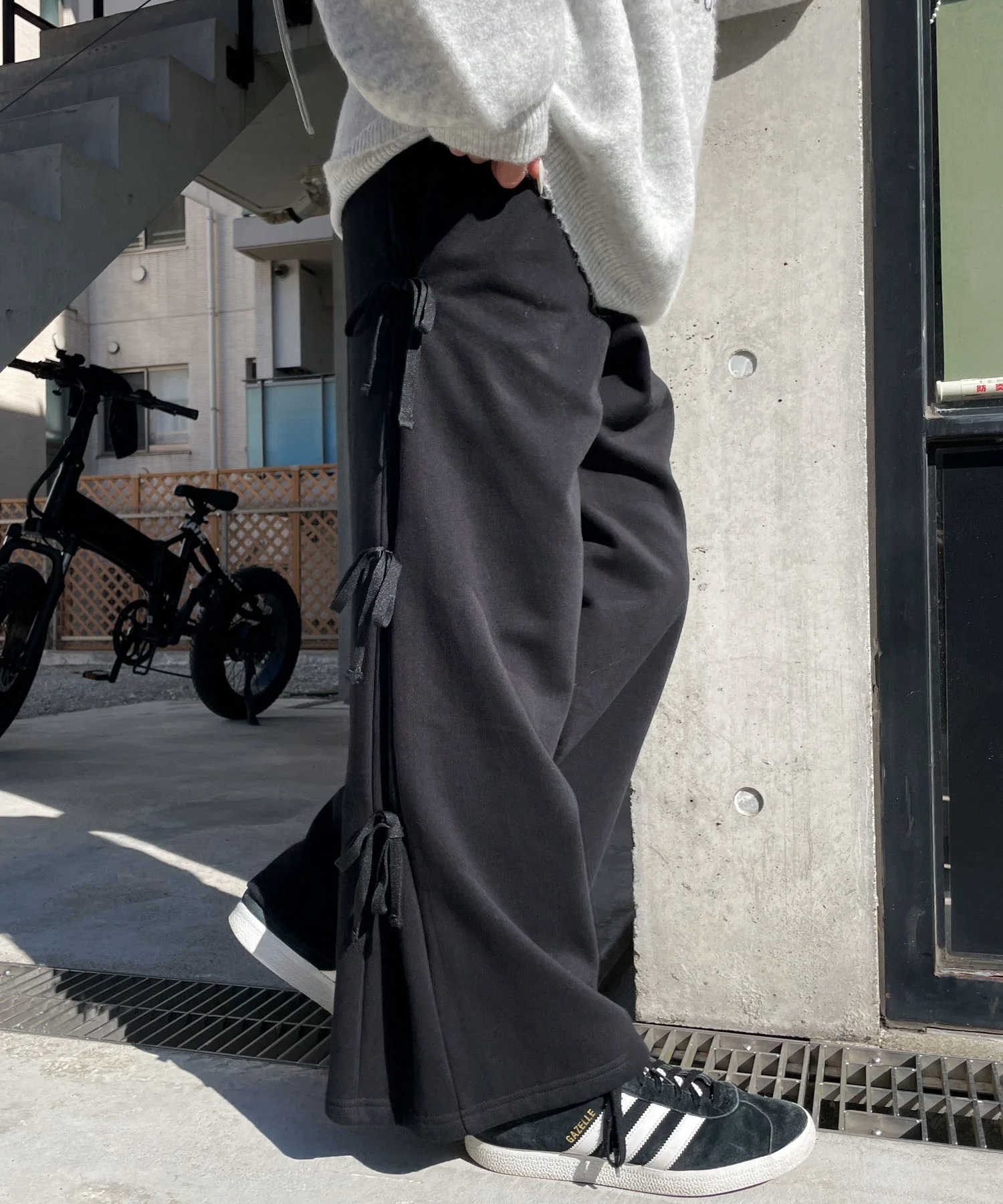 裏起毛サイドリボンスウェットパンツ - Image 12