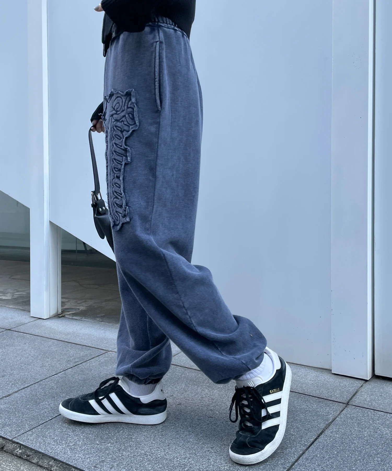 ロゴアシッドウォッシュパンツ - Image 10