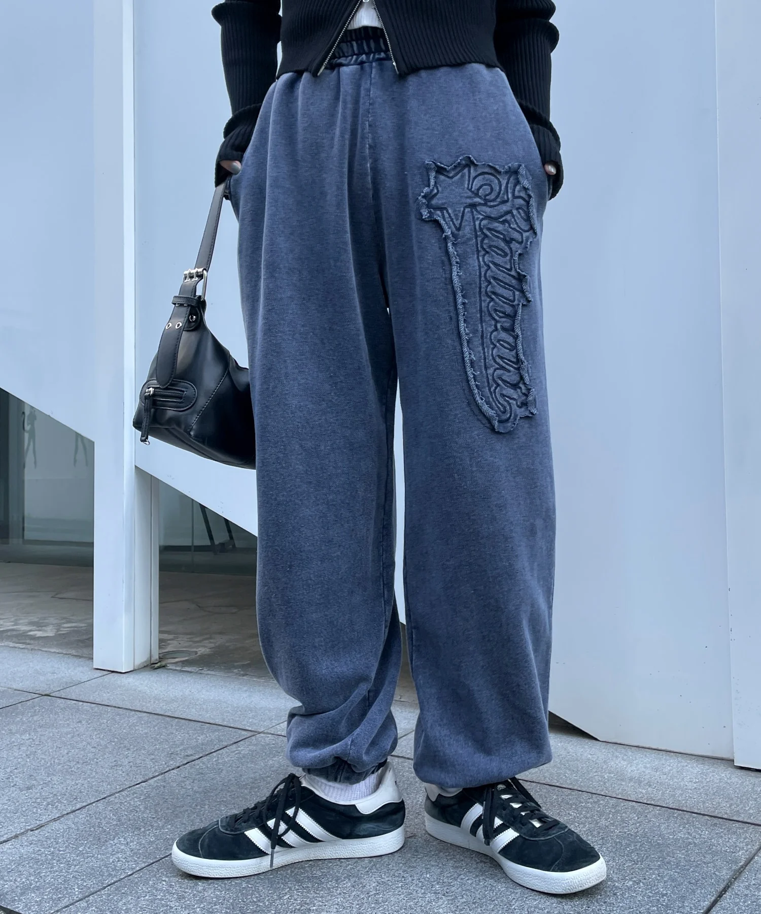ロゴアシッドウォッシュパンツ - Image 12