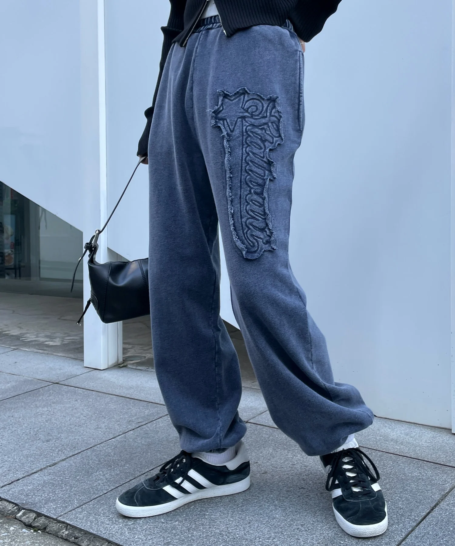ロゴアシッドウォッシュパンツ - Image 9