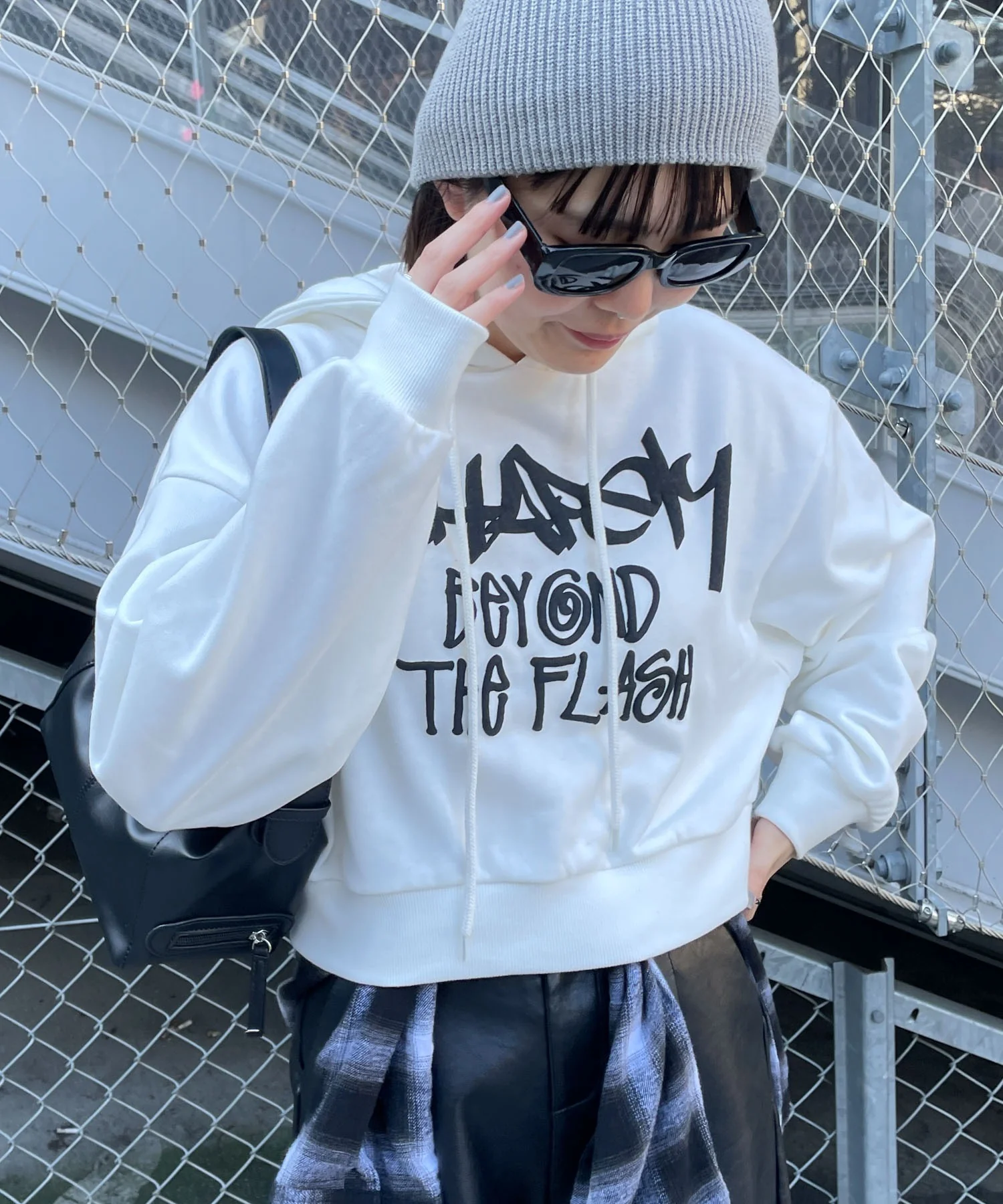 ハンドライティングショートパーカー - Image 14