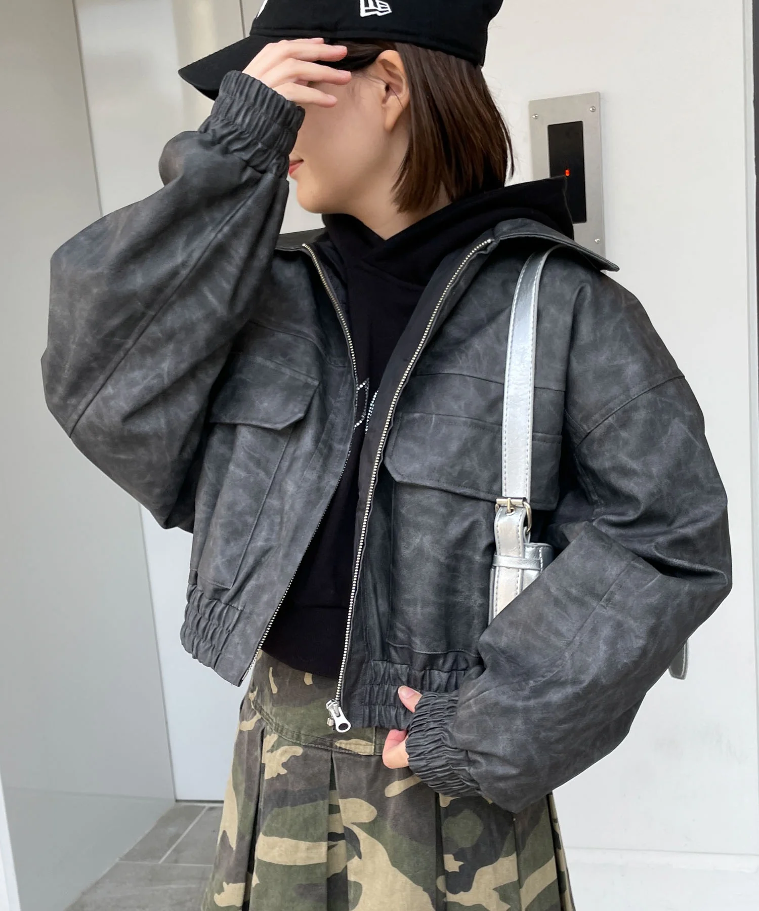 合皮ショートブルゾン - Image 3