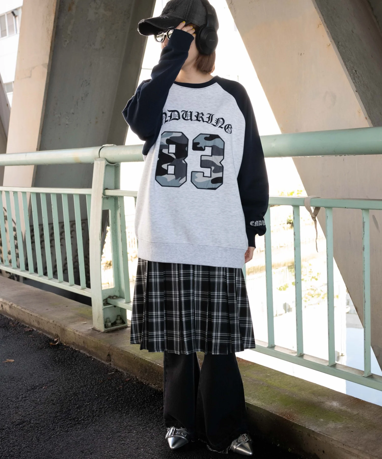 迷彩ワッペンラグランスウェット - Image 3