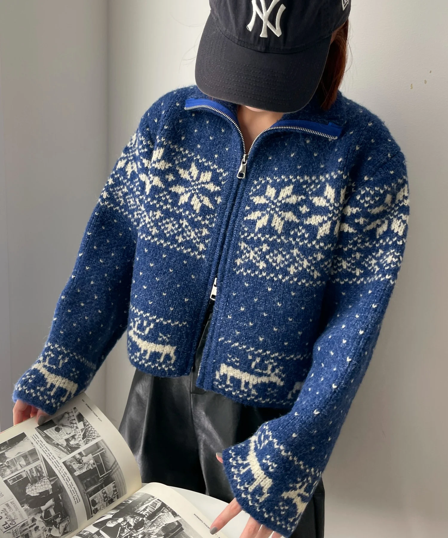 雪柄ZIPニット