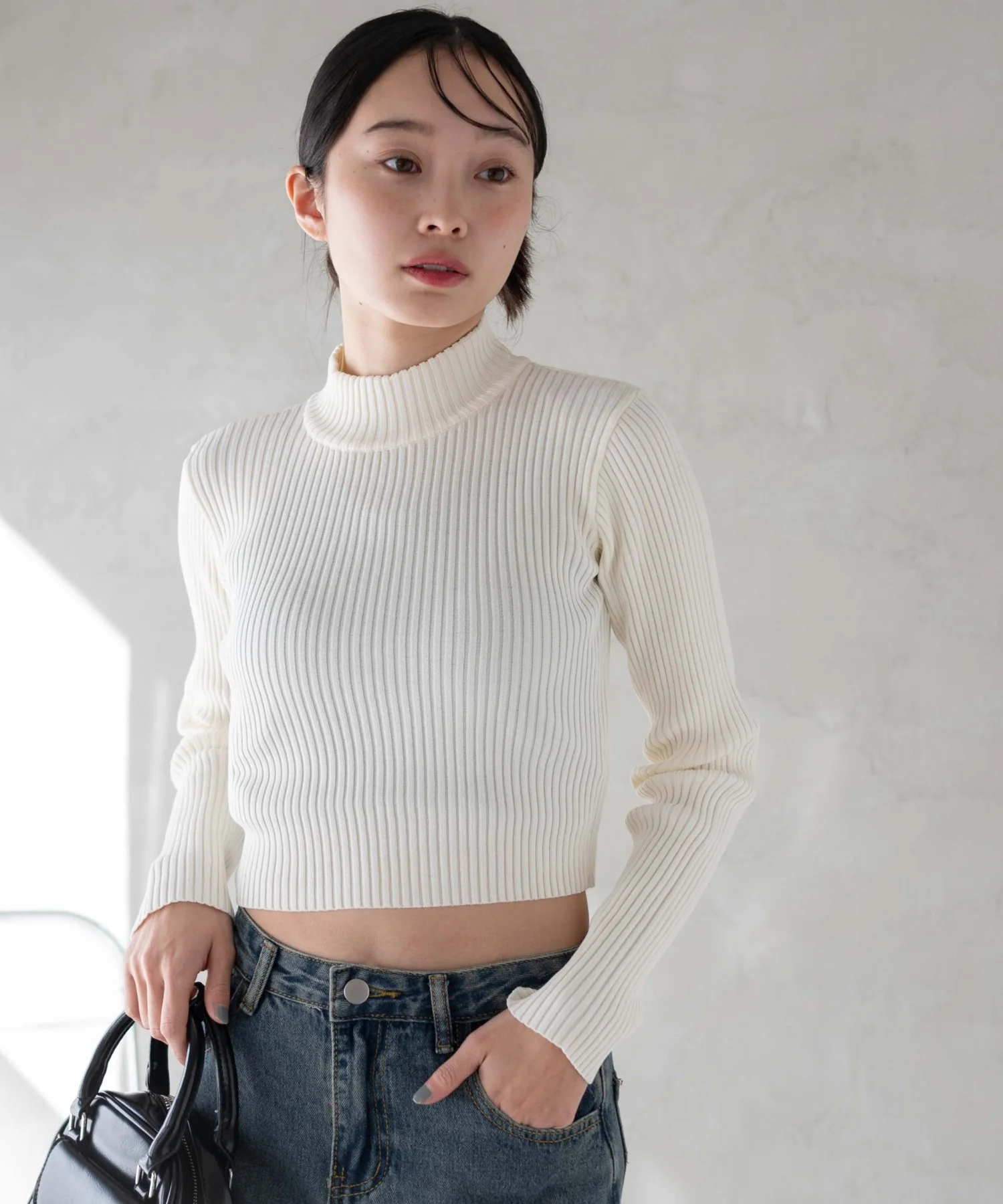 リブハイネックショートニット - Image 16