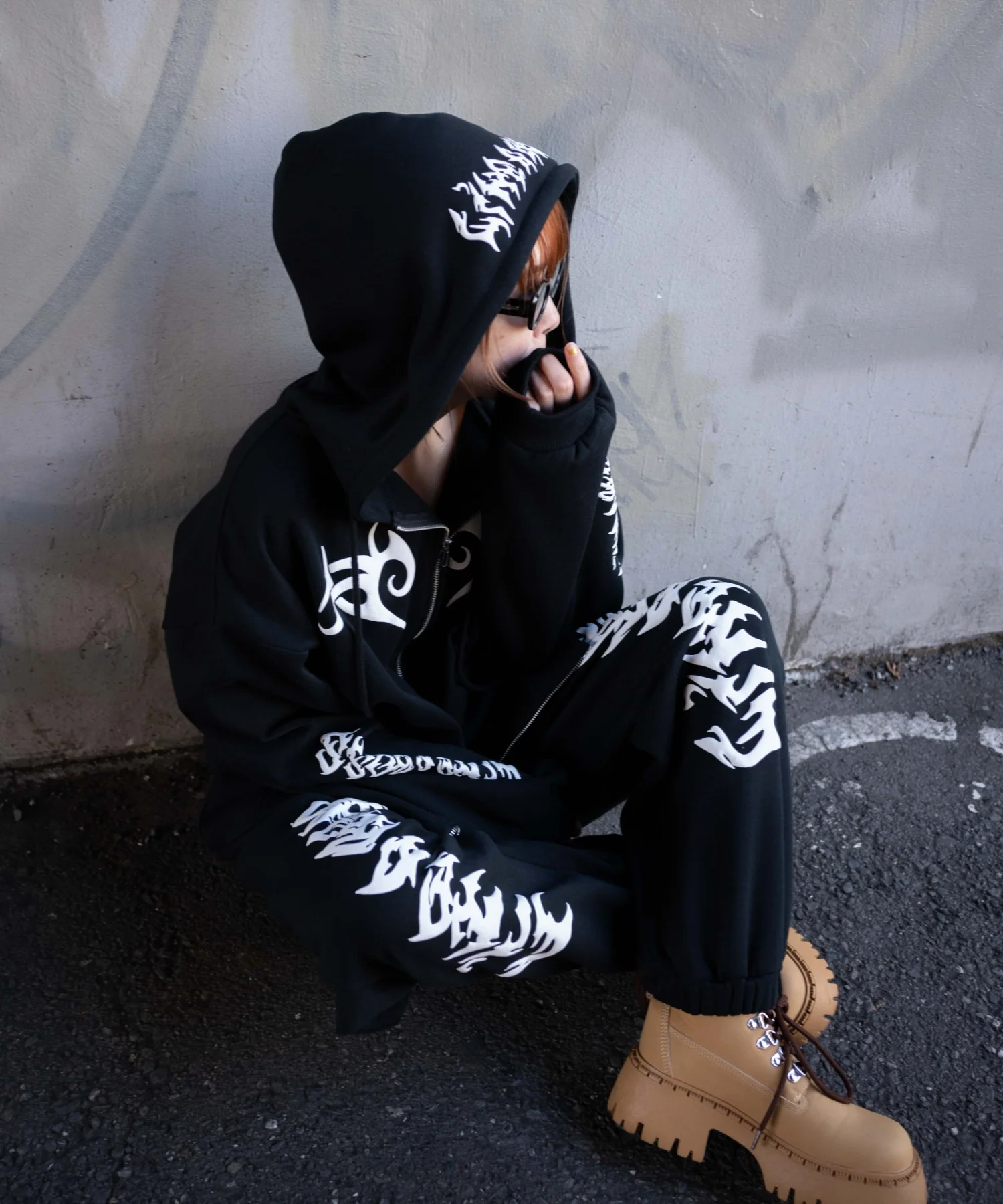 グラフィックスウェットパンツ - Image 15