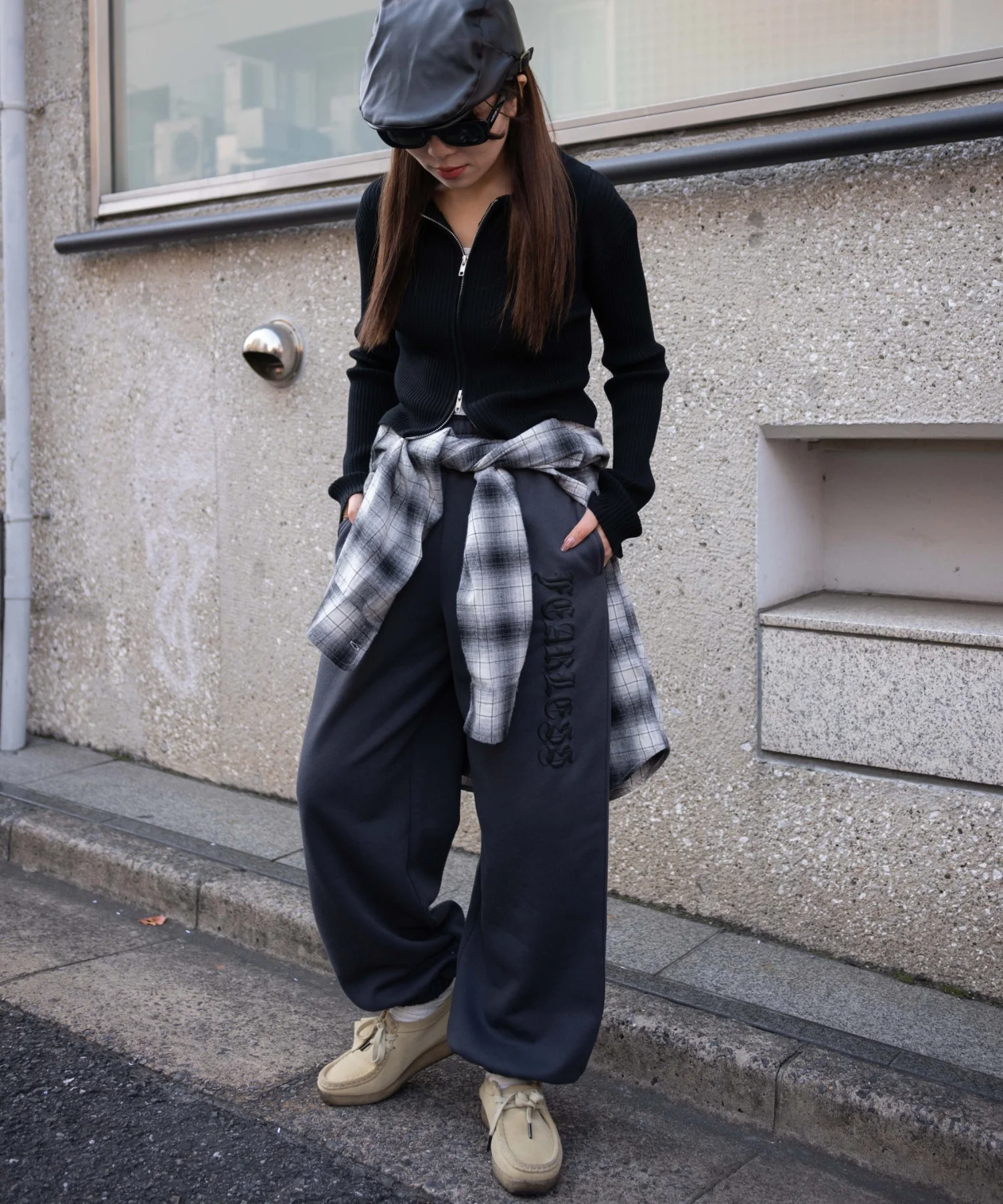 グラフィックスウェットパンツ - Image 5