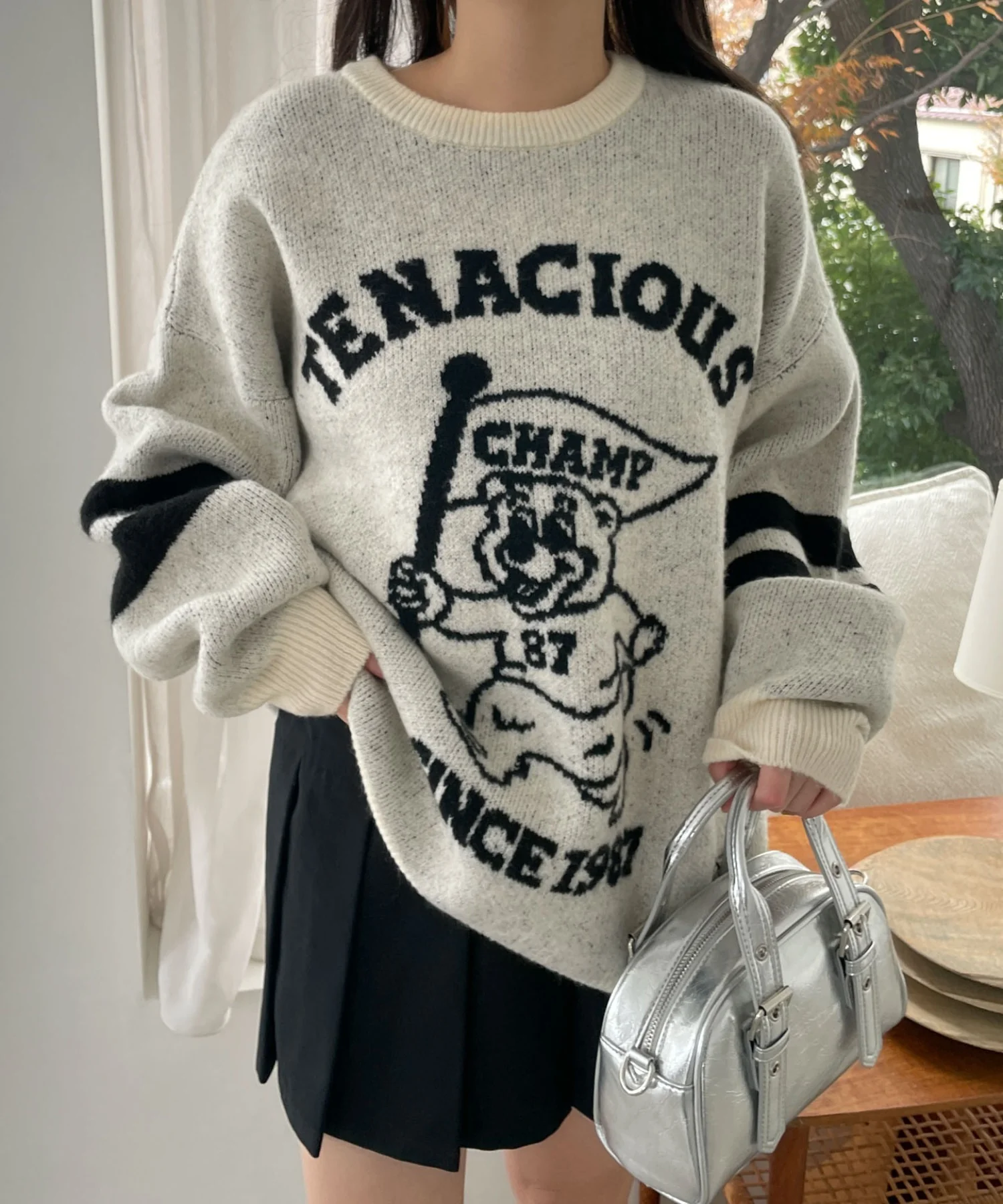 ファニーグラフィックフラッフィーニットプルオーバー - Image 16