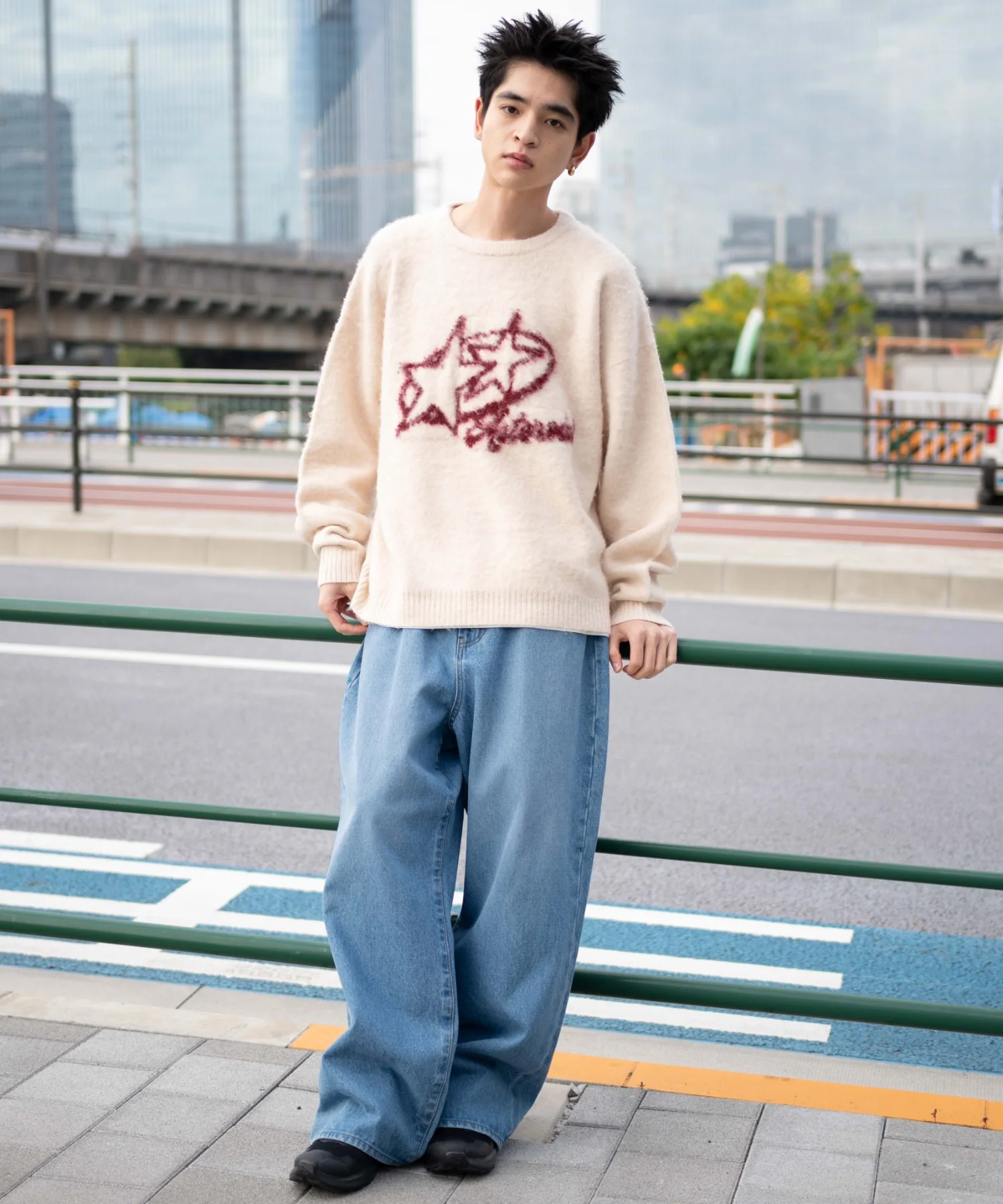 シャギーグラフィックプルオーバー - Image 10