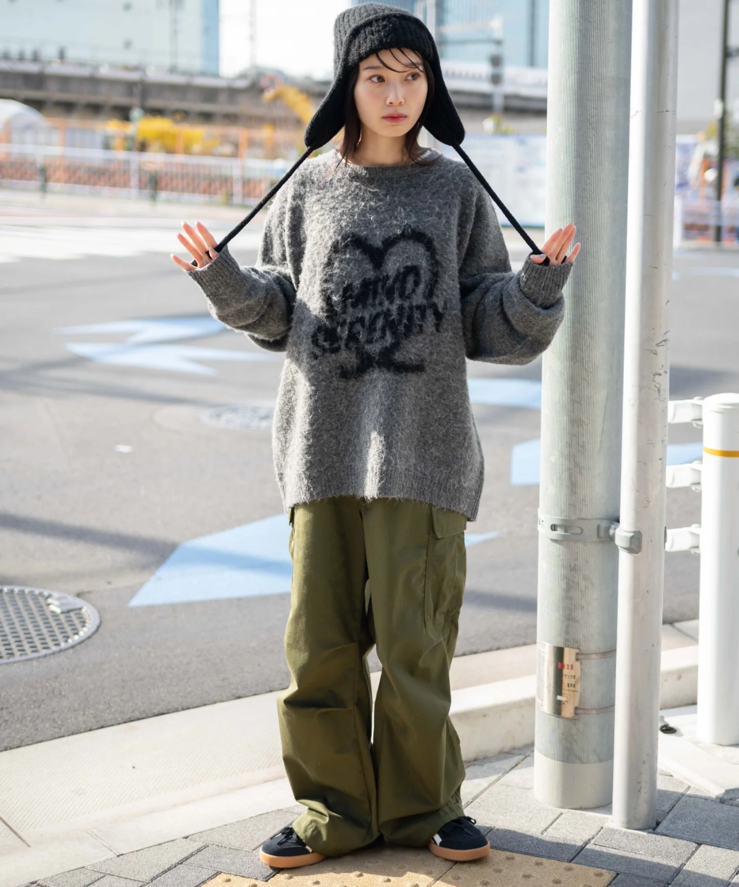 シャギーグラフィックプルオーバー - Image 33
