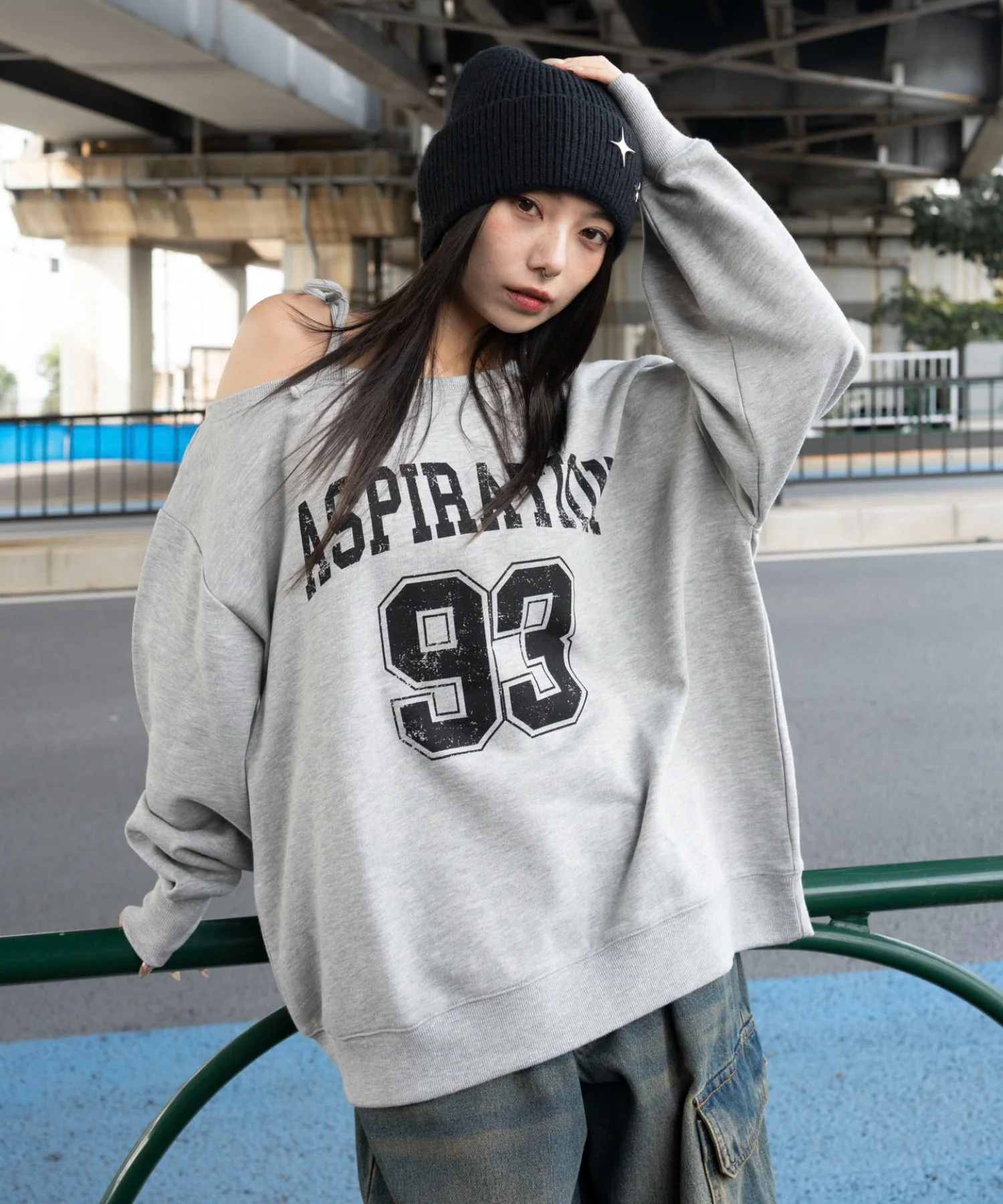 2WAYグラフィックワンショルBIGスウェット - Image 34