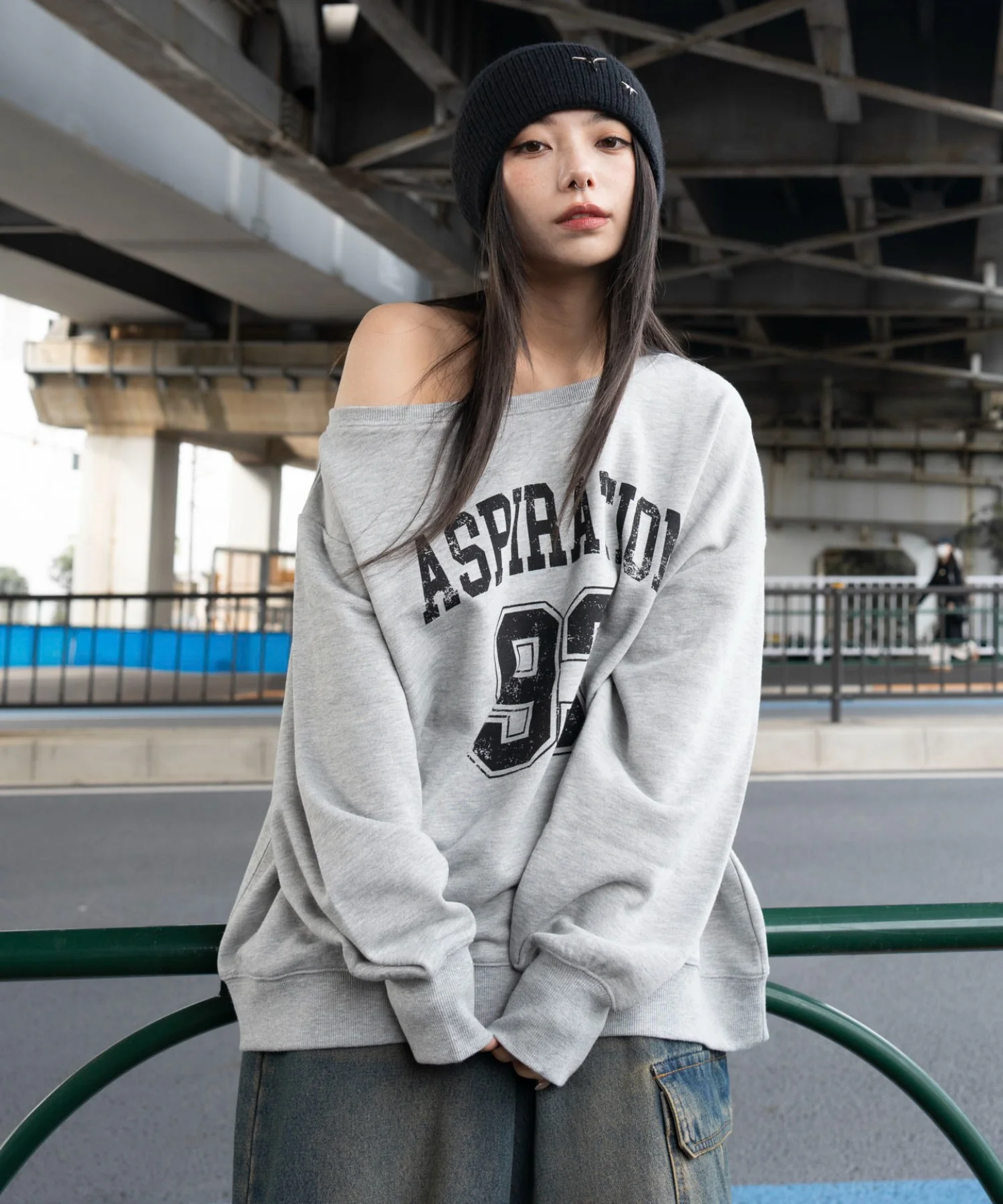 2WAYグラフィックワンショルBIGスウェット - Image 36