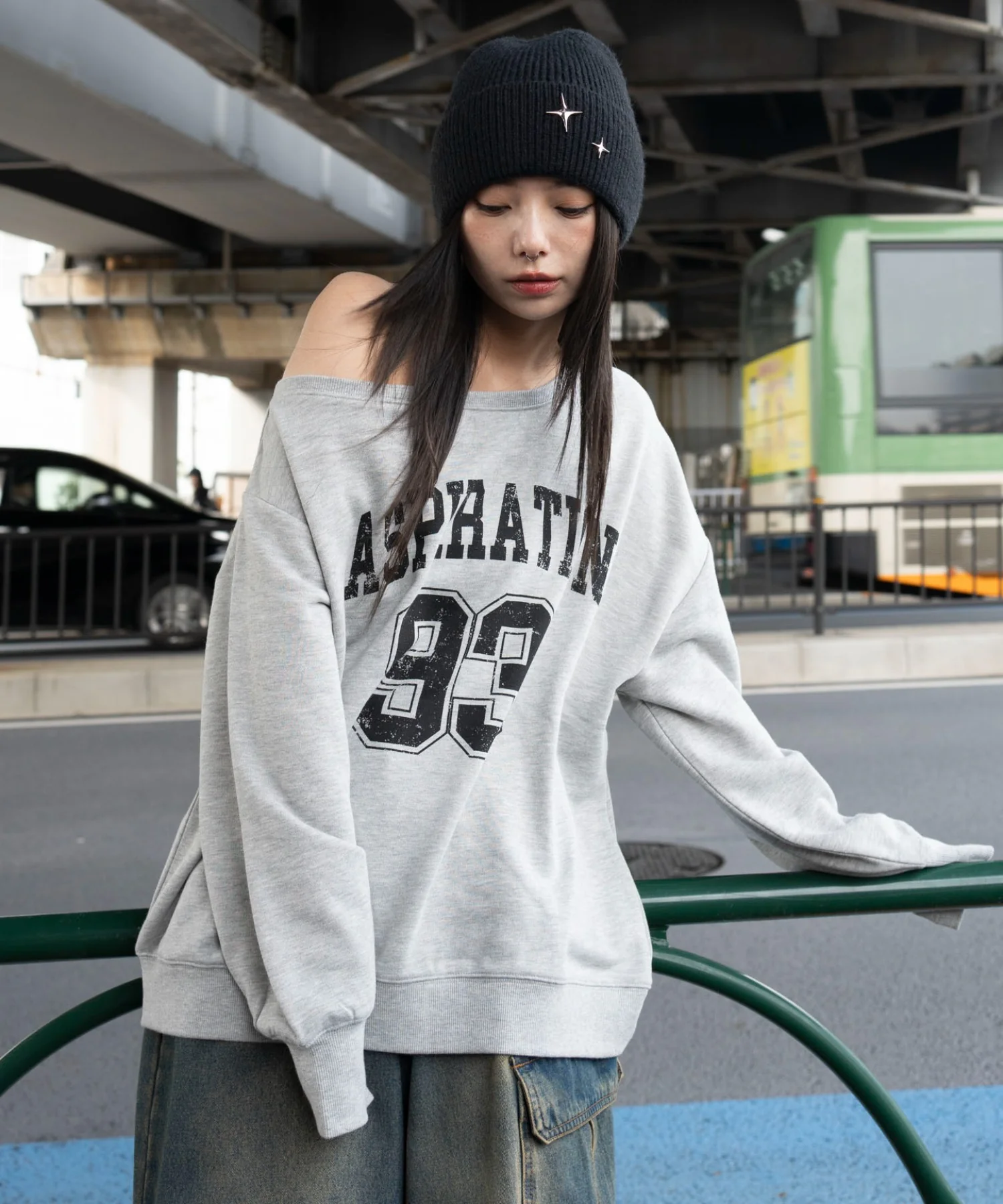 2WAYグラフィックワンショルBIGスウェット - Image 37