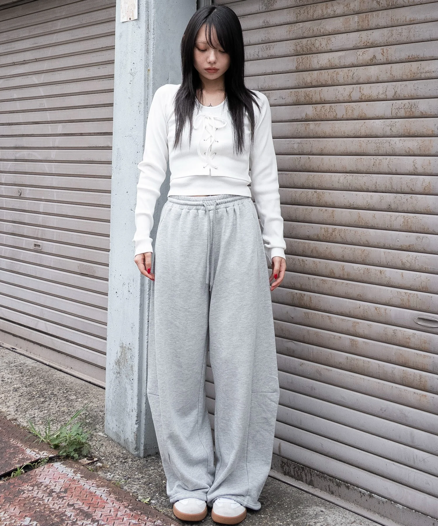 カーブデザインスウェットパンツ - Image 13