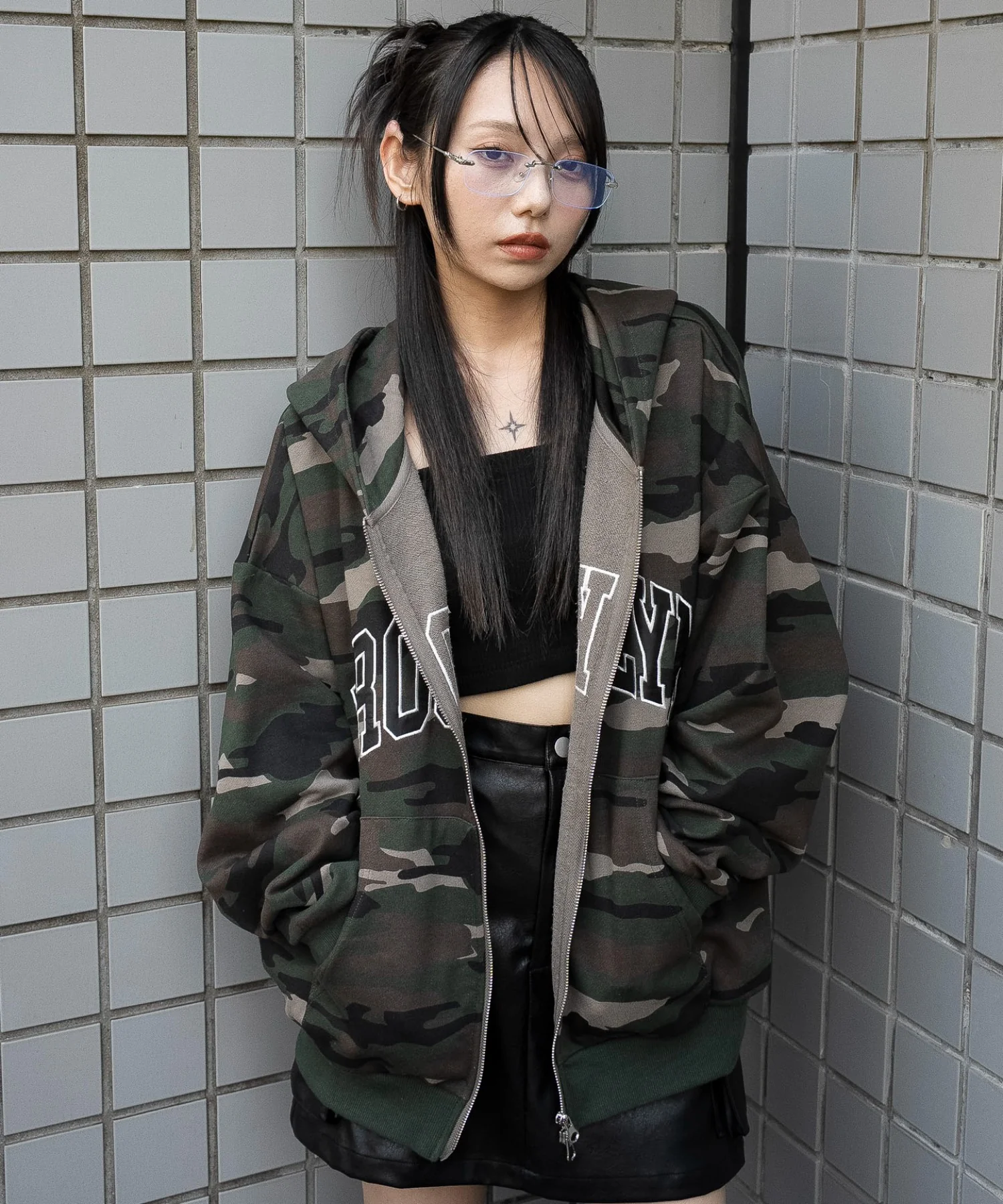 グラフィックBIGZIPパーカー - Image 30