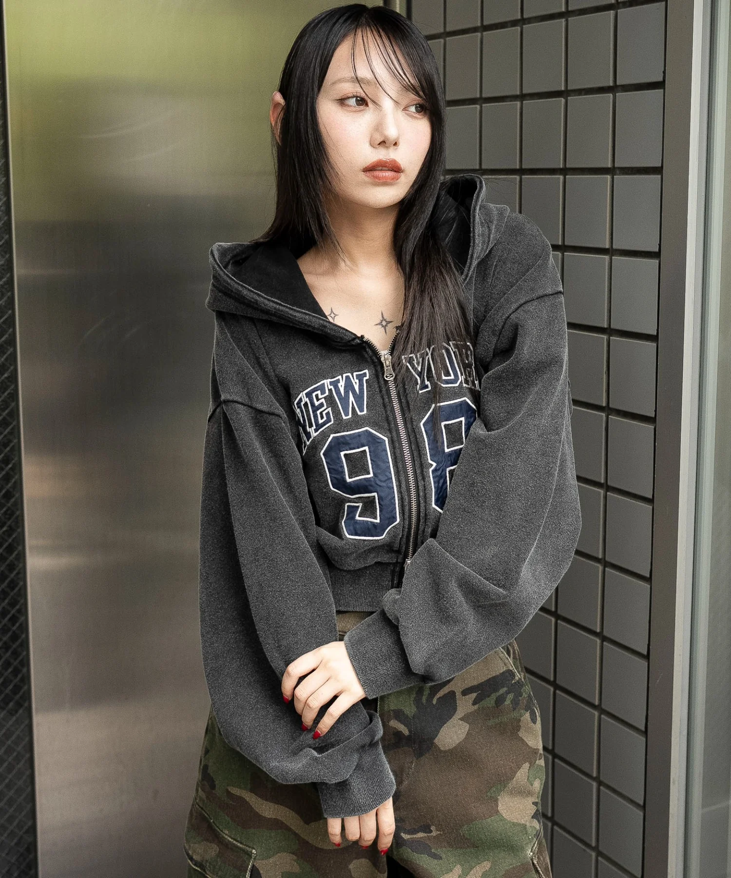 グラフィックショートZIPパーカー - Image 19