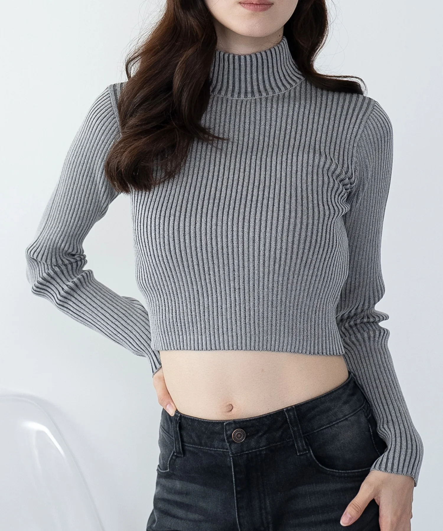 リブハイネックショートニット - Image 3